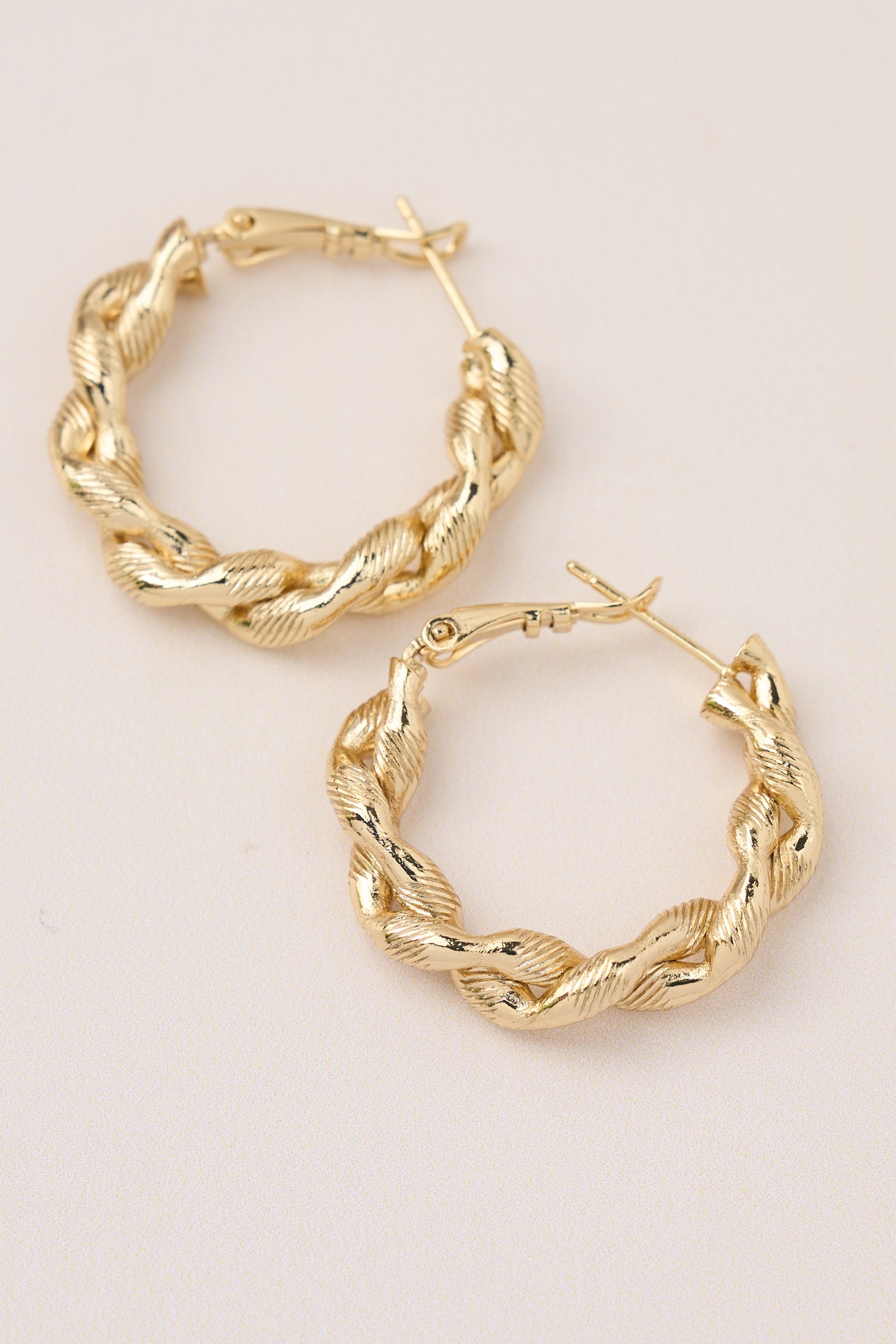 Xuping Thick Twist Hoop Earrings