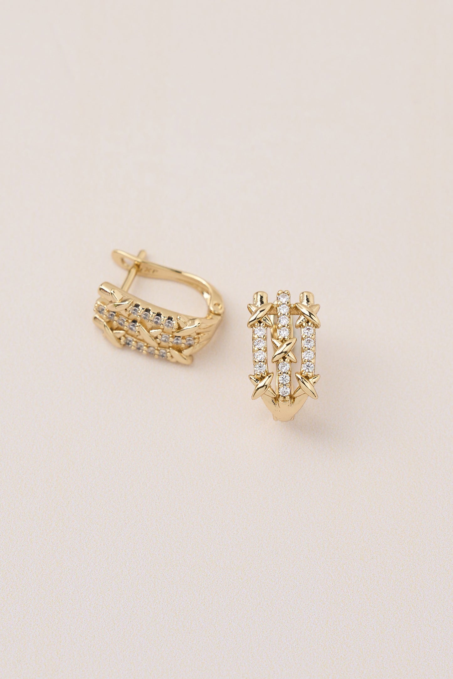 Xuping Otantik Küpe Gold