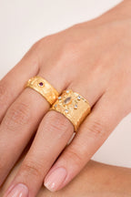 Altın Kaplama Bordo Taşlı Güneş Yüzük