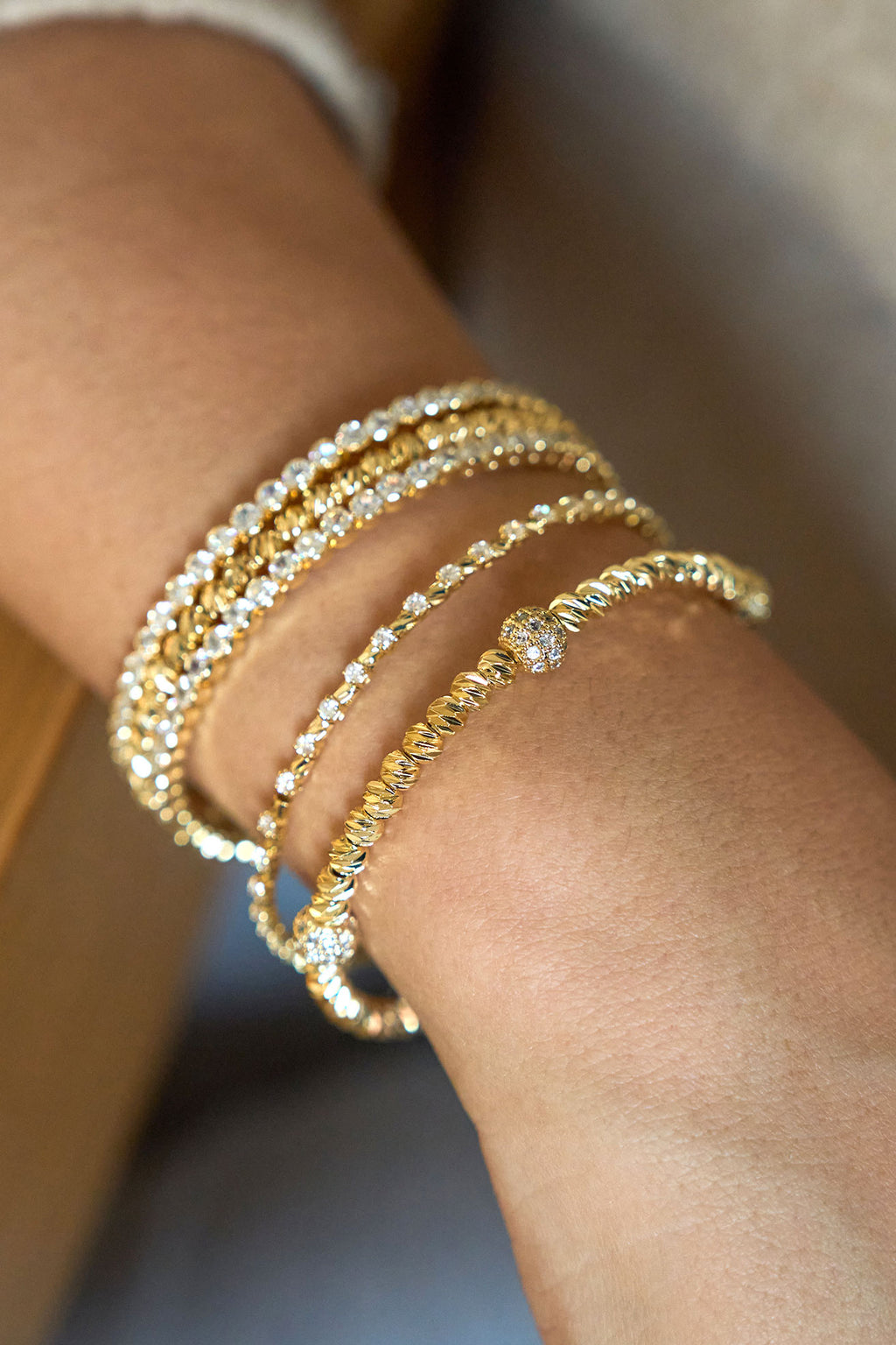 14K Altın Kaplama Mini Taş Detaylı Zarif Bileklik