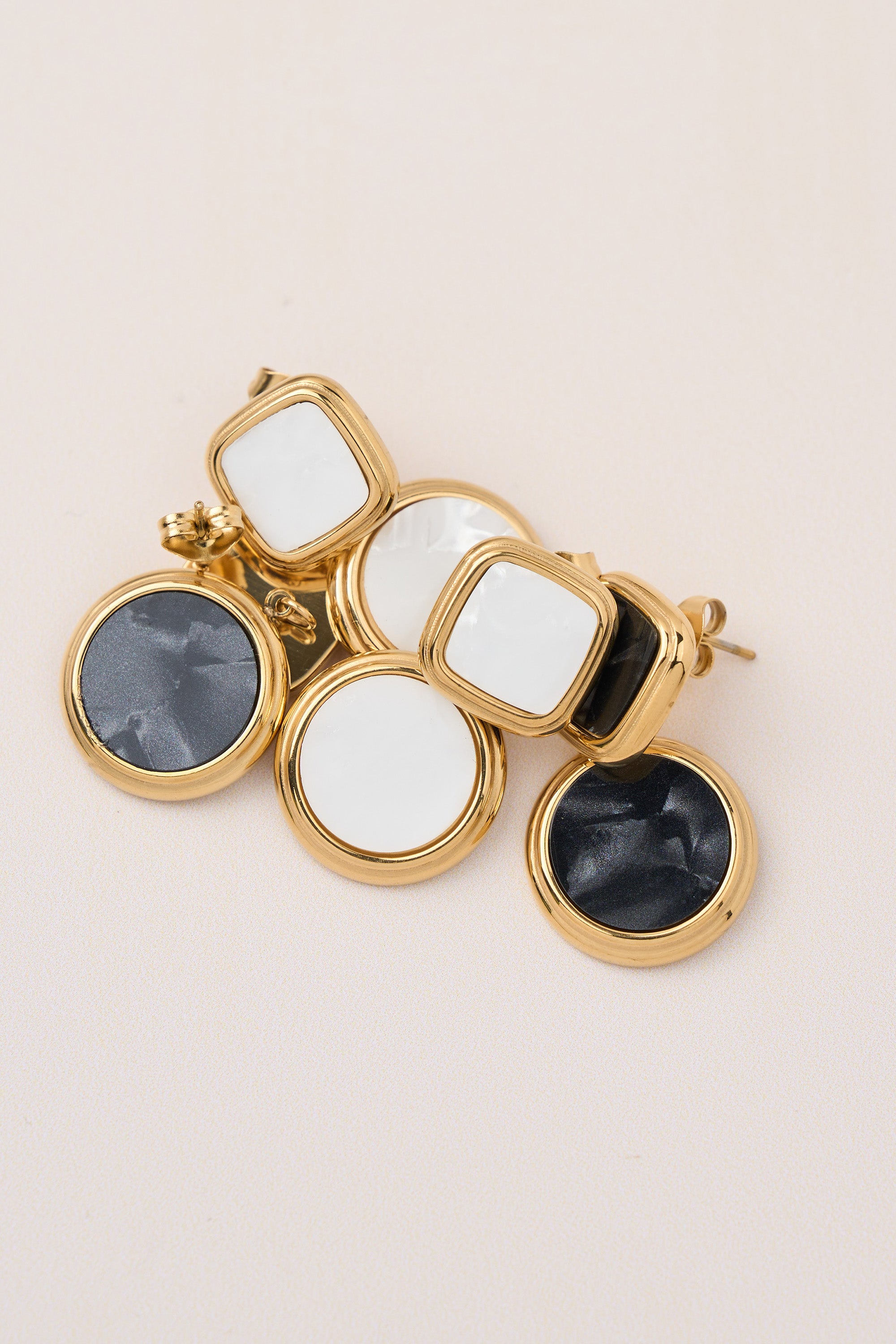 Steel Vintage Earrings White