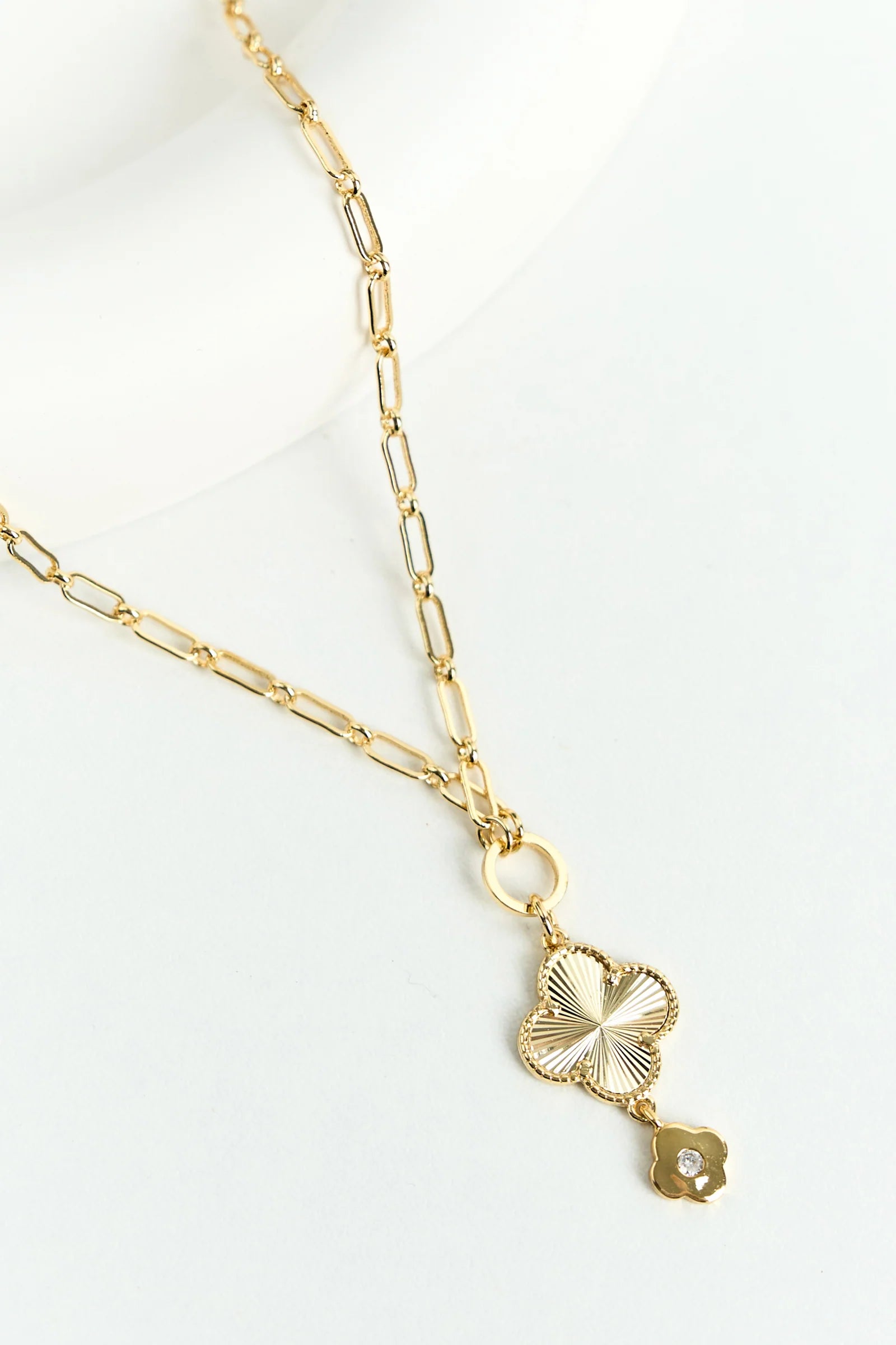 14K Altın Kaplama Yonca Kolye