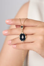 Çelik Taşlı Siyah Madalyon Kolye