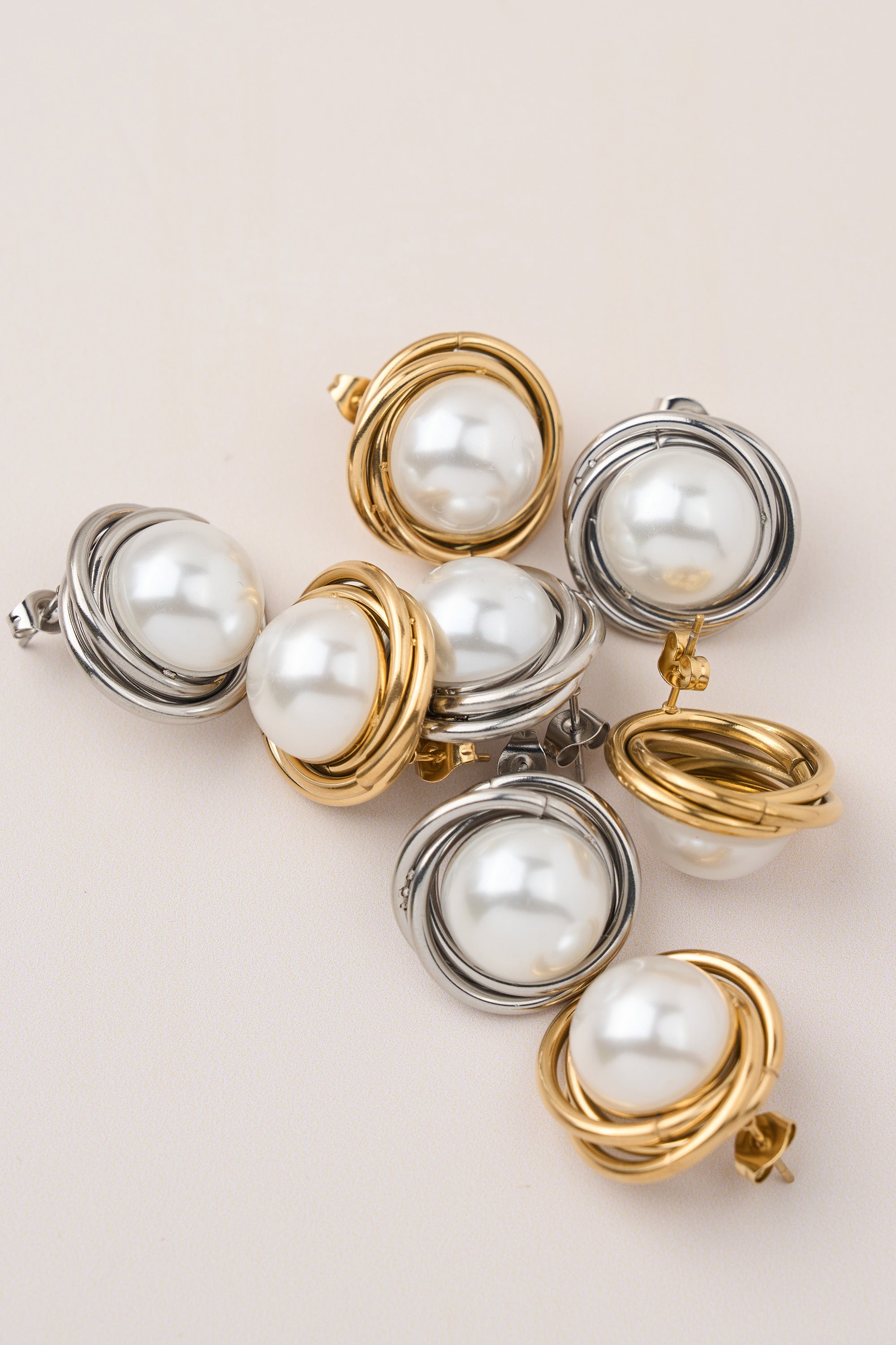 Steel Pearl Earring Silver