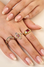 Rodyum Kaplama Pembe Taşlı Loi Yüzük