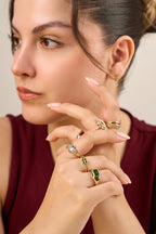 Rodyum Kaplama Yeşil Taşlı Loi Yüzük