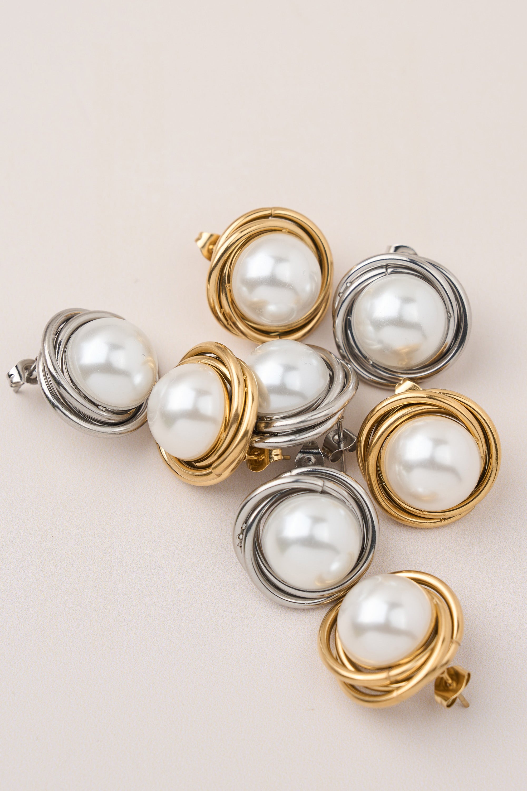 Steel Pearl Earring Gold