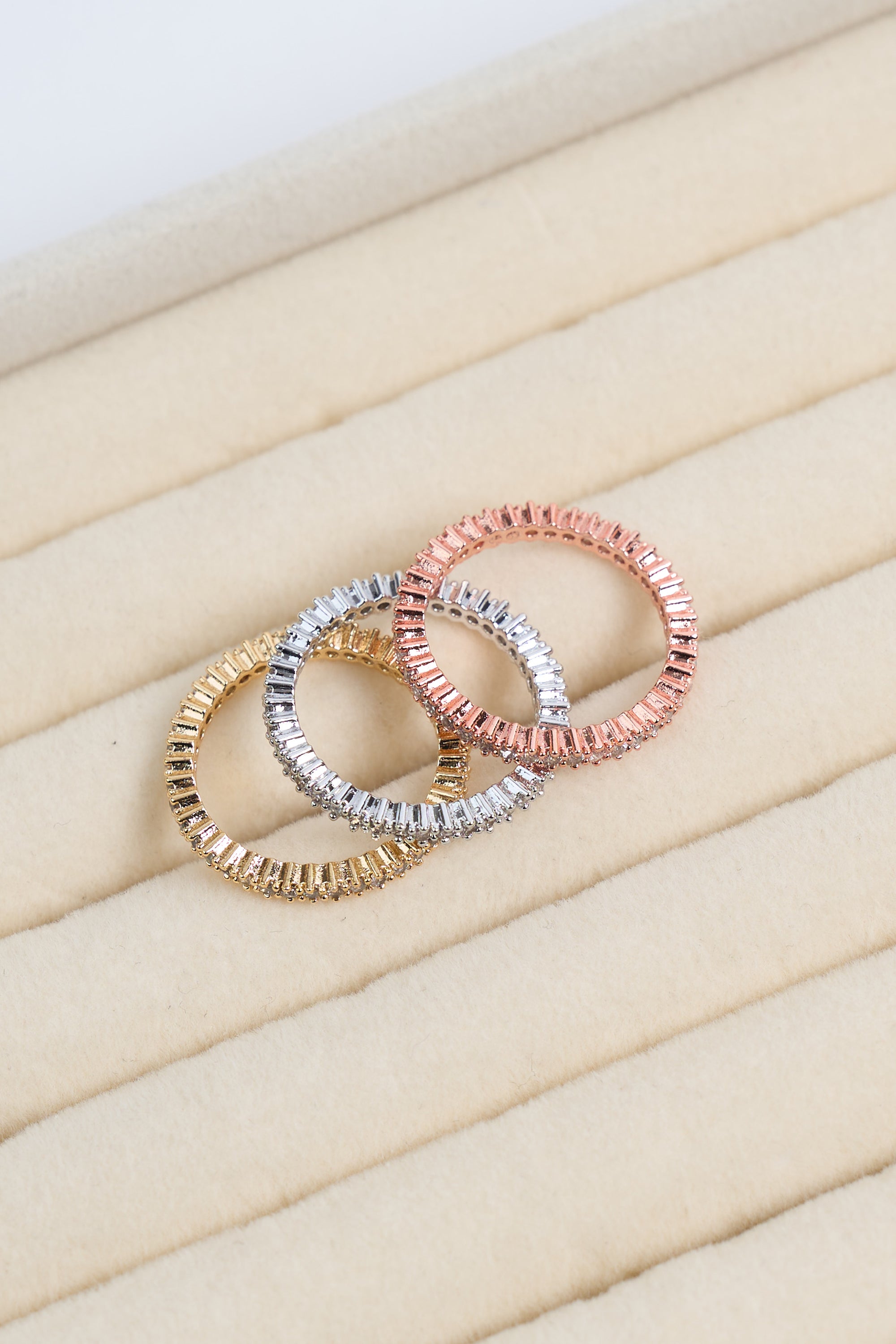 Üçlü Su Yolu Yüzük