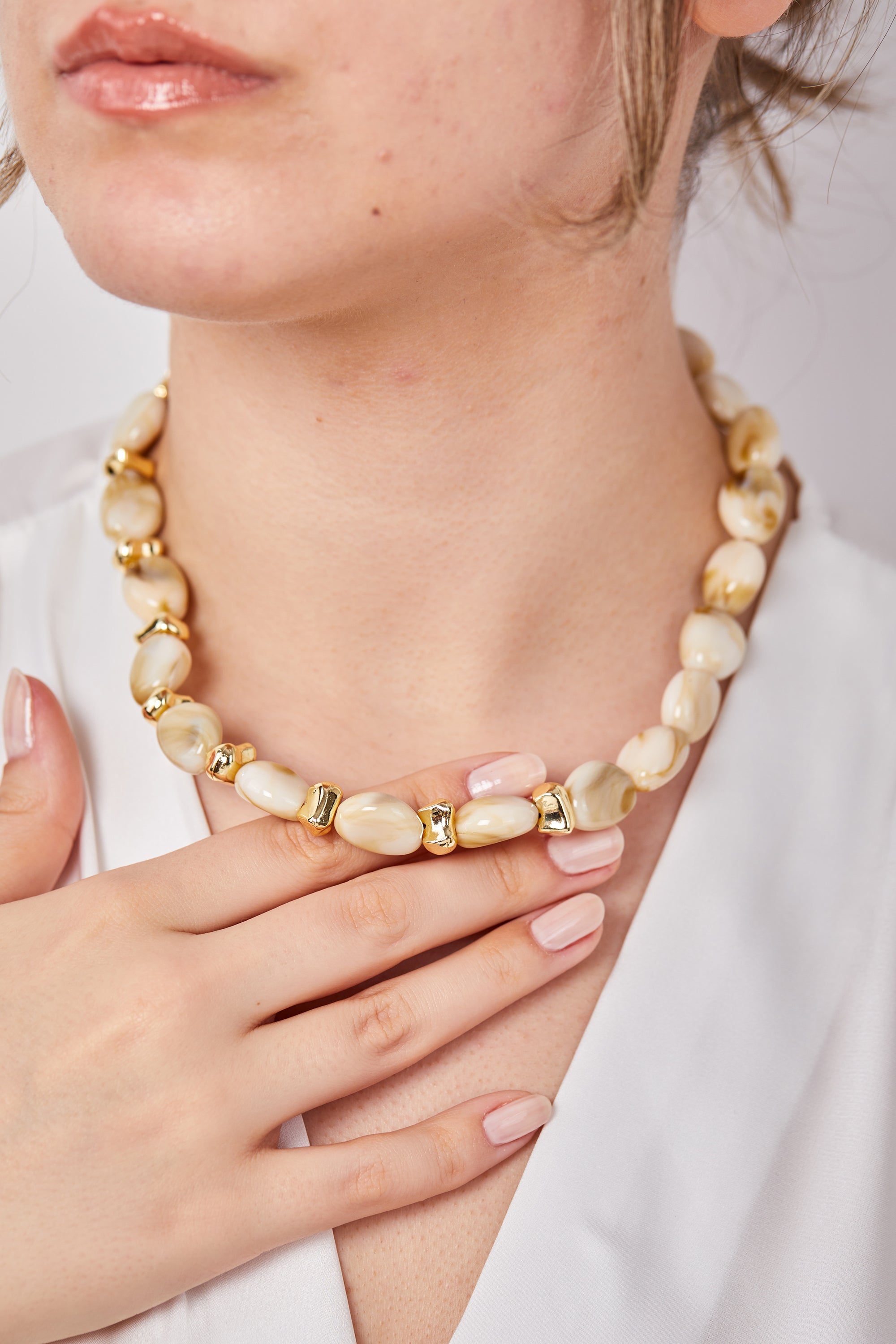 Bead Necklace Beige