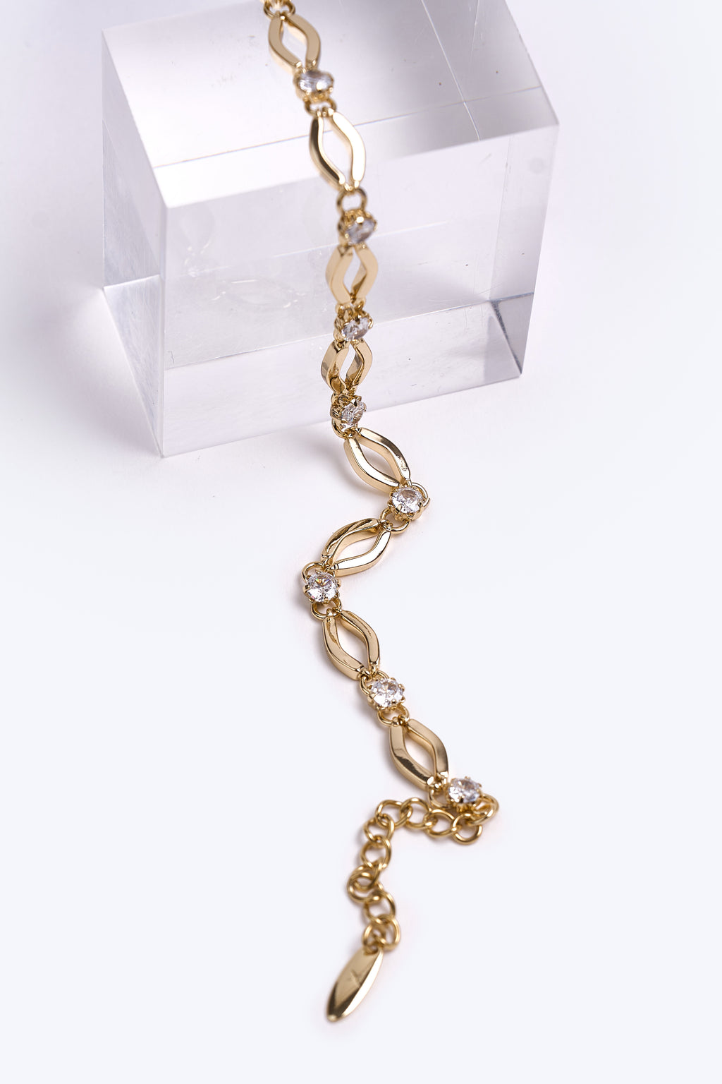 Xuping Taşlı Bileklik