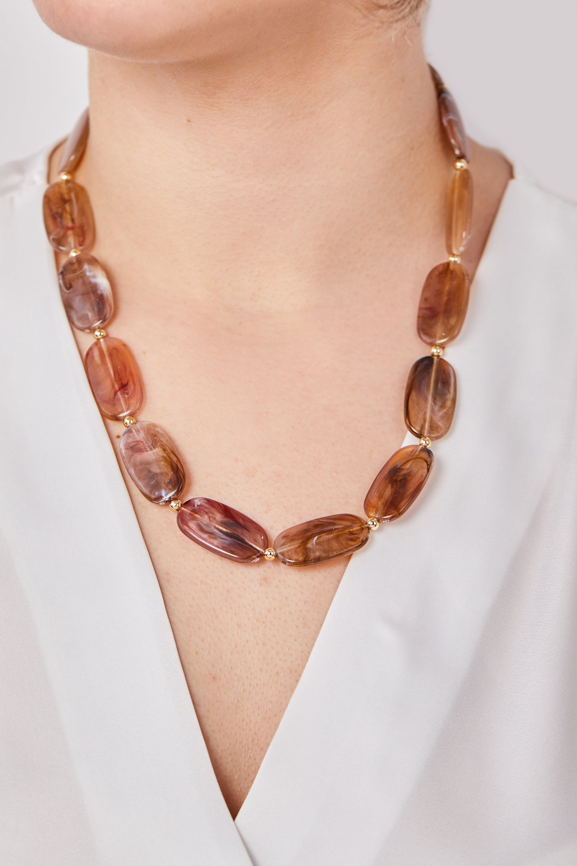 Flat Bead Necklace Brown