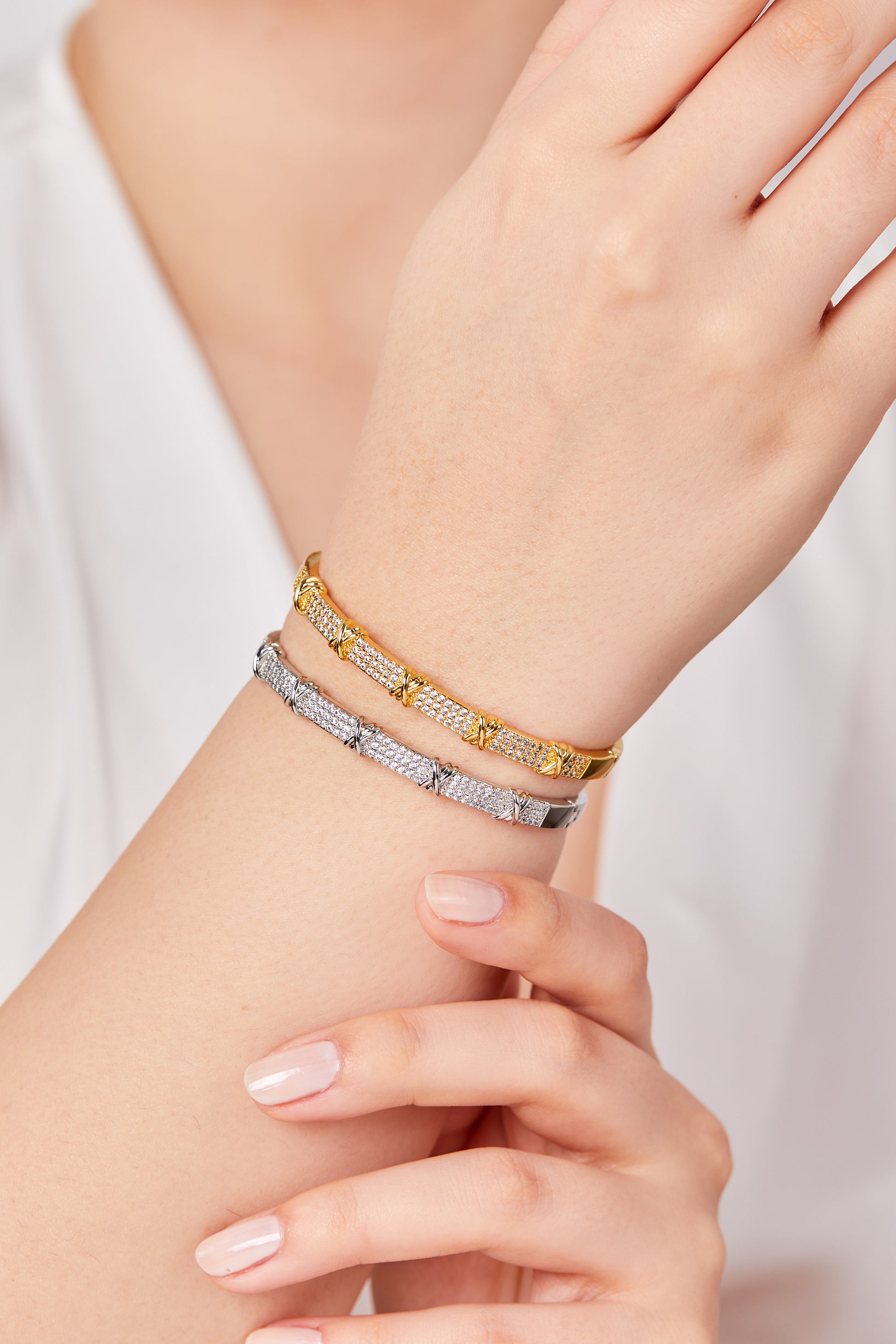 22K Gold Plated Tiffany Silver Bangle