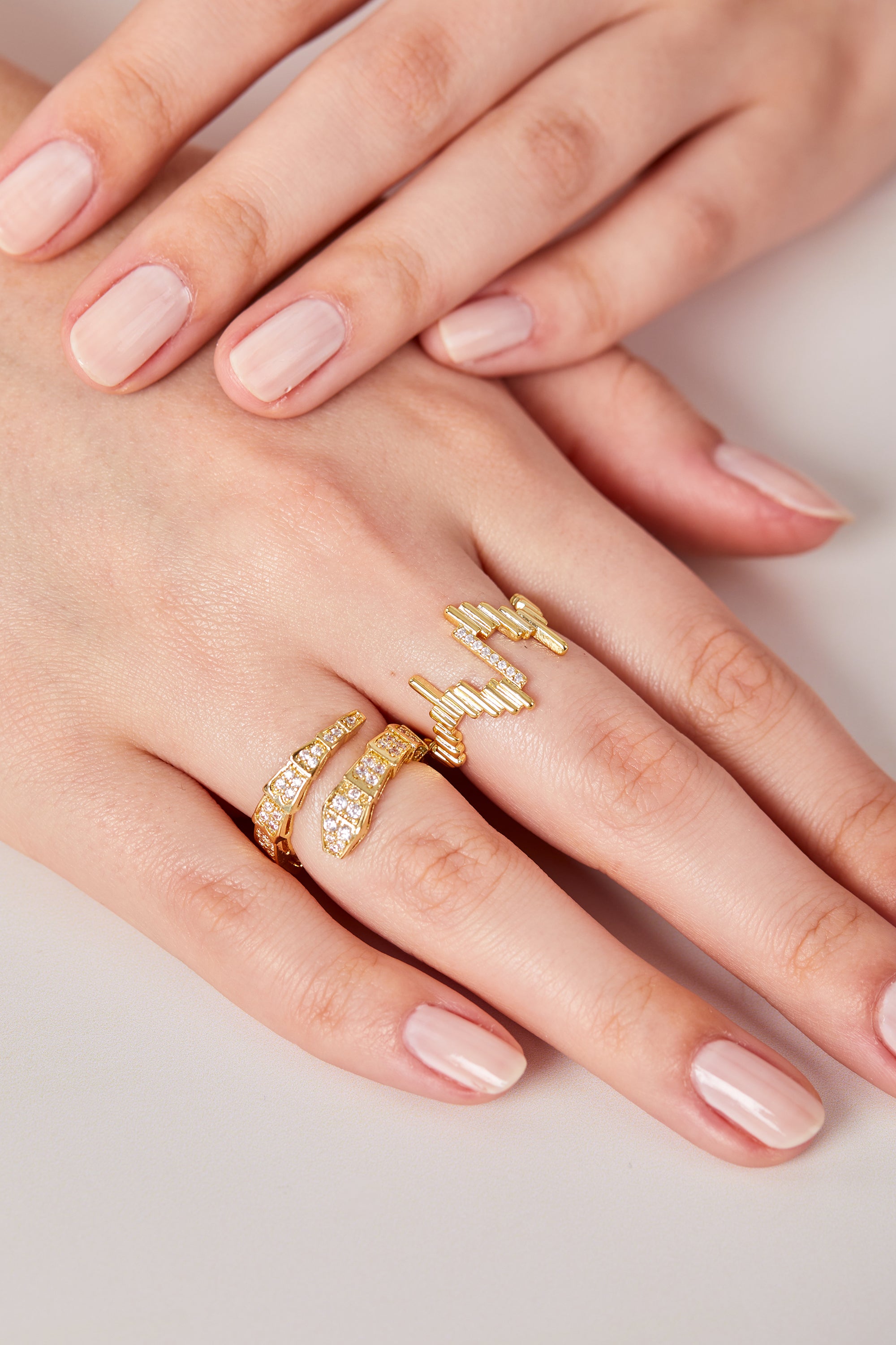 Rhodium Plated Zigzag Ring Gold