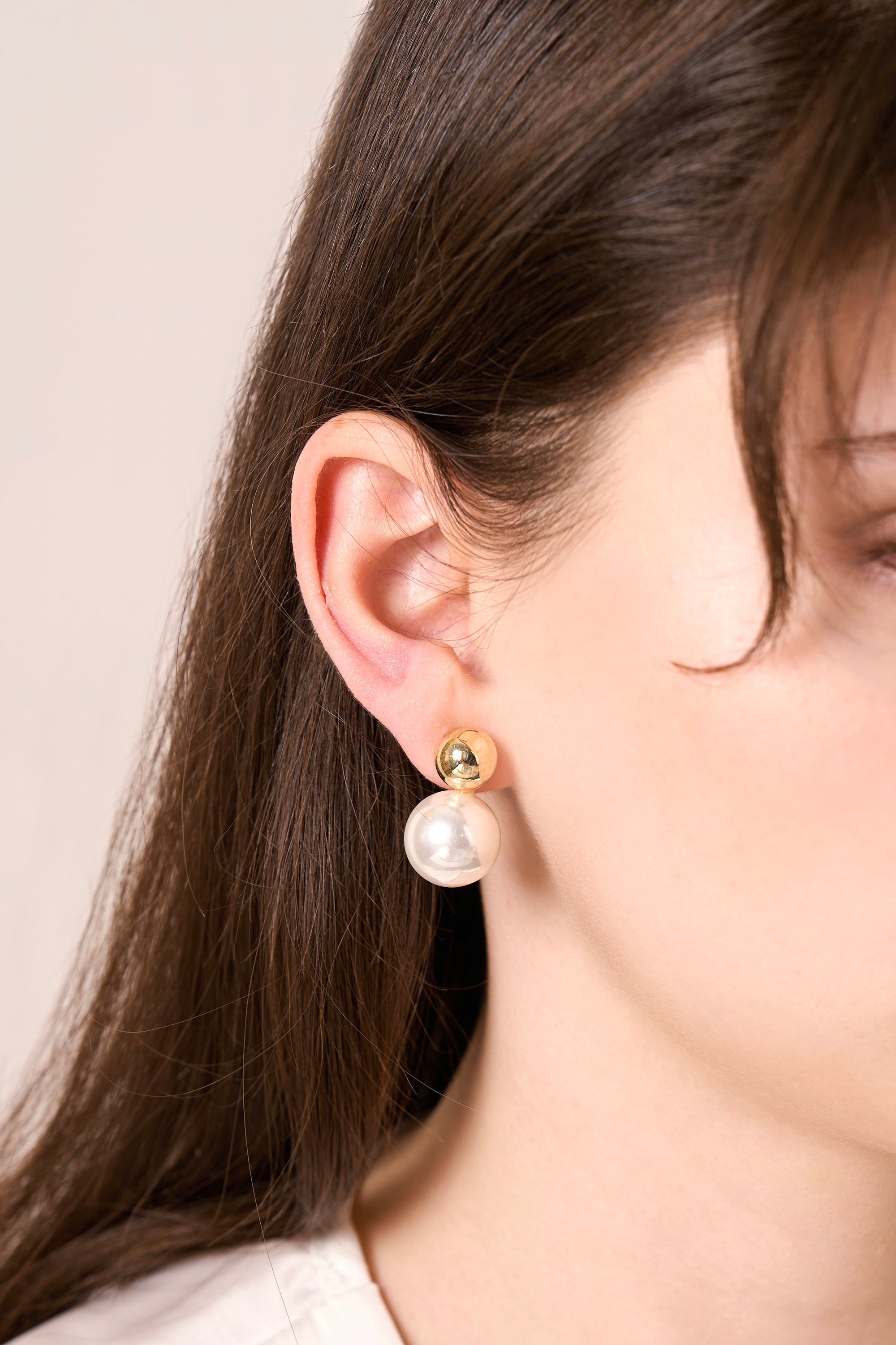 Gold Pearl Earring