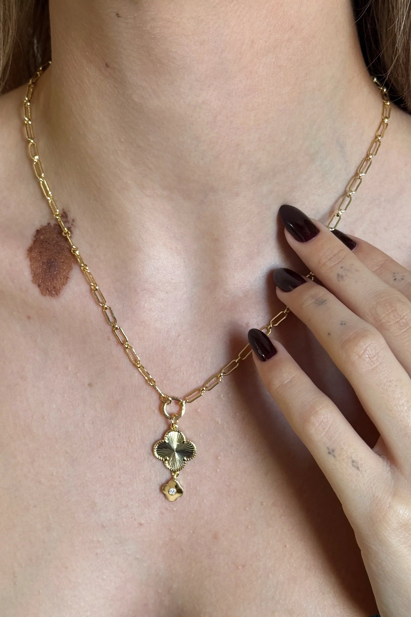 14K Altın Kaplama Yonca Kolye