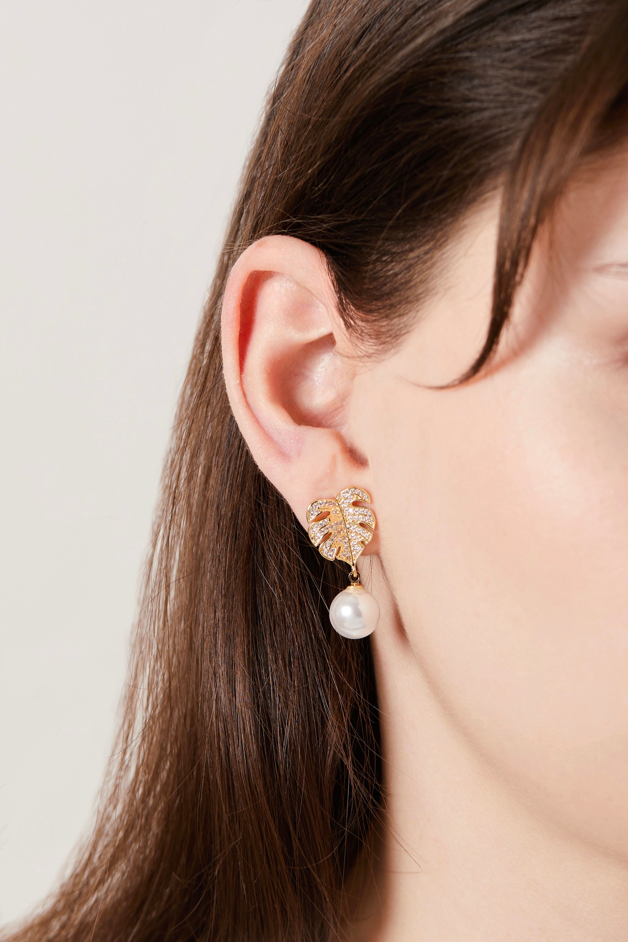 Leaf Pearl Earrings