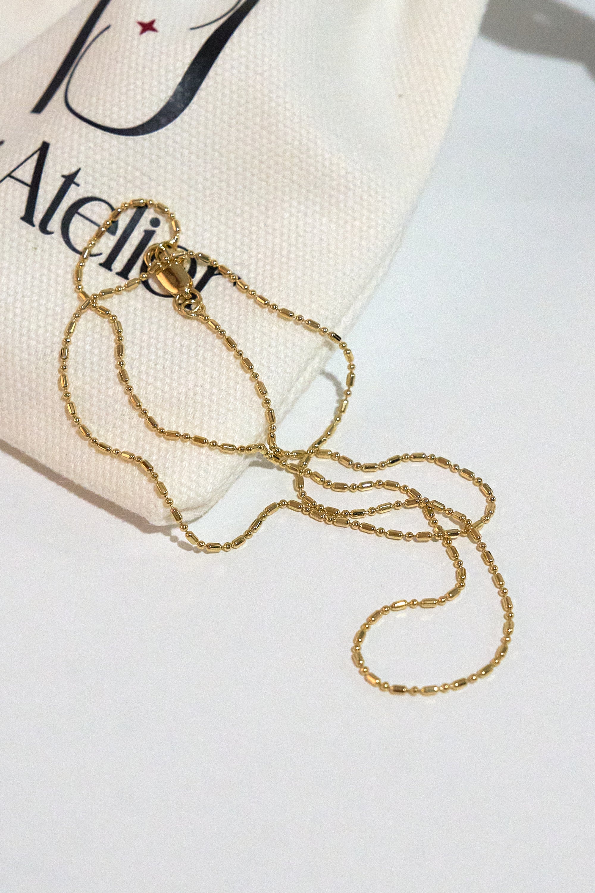 İnce Zincir Lia Kolye