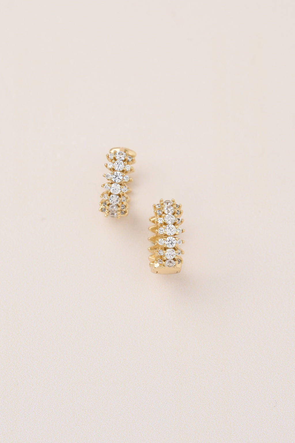 Xuping Diamond Stone Earrings Gold