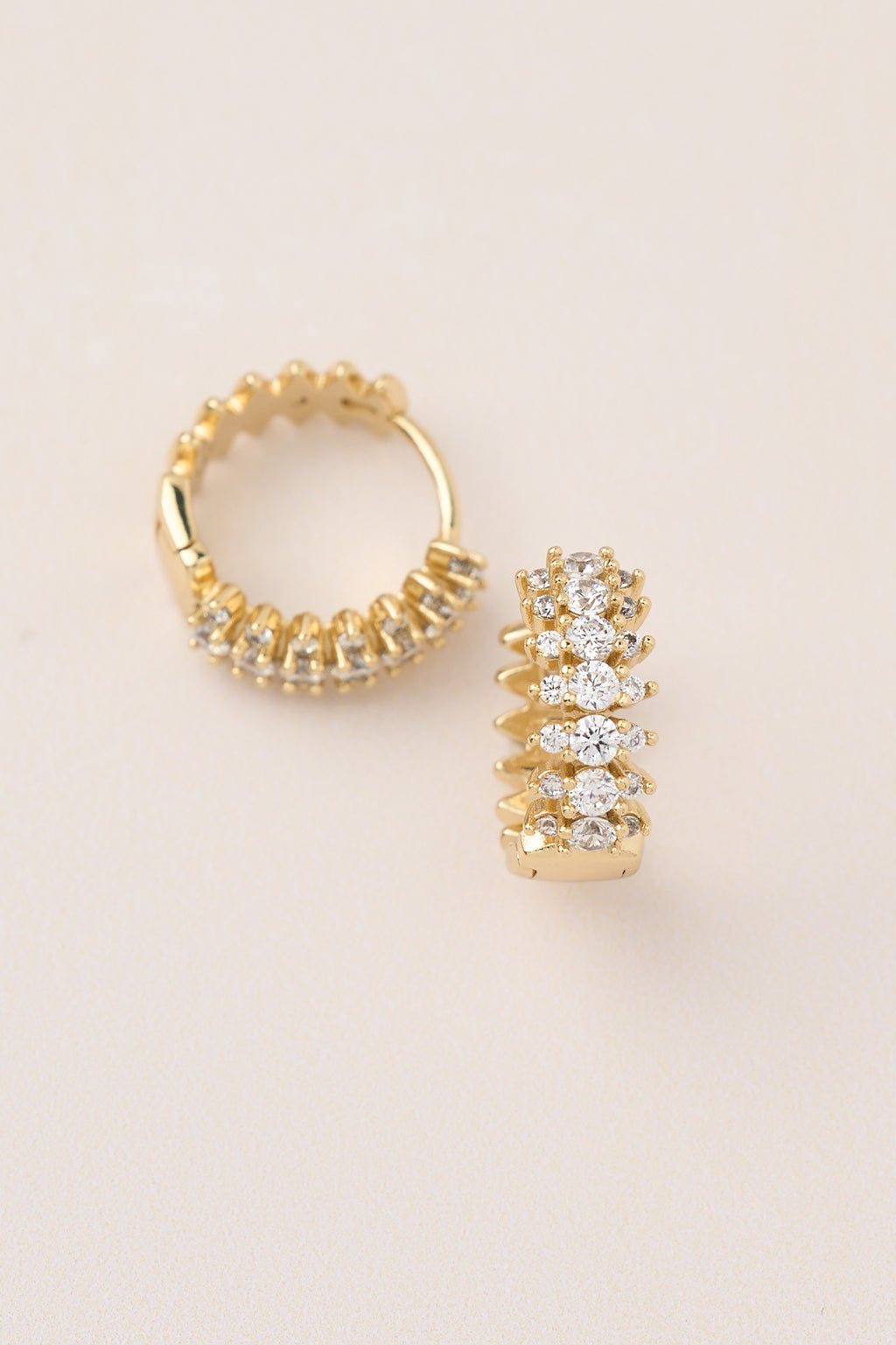 Xuping Diamond Stone Earrings Gold