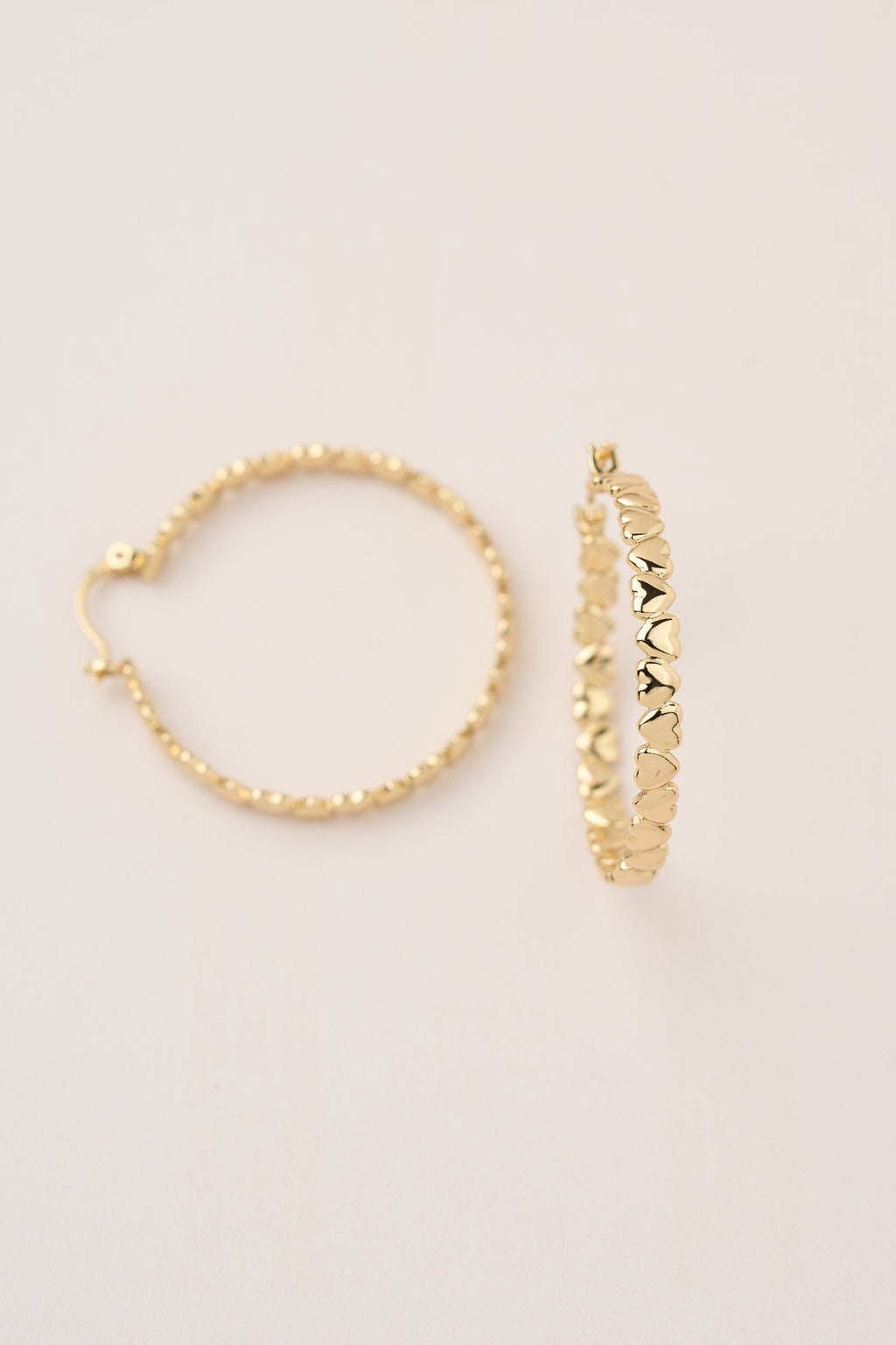 Xuping Mini Heart Pattern Hoop Earrings