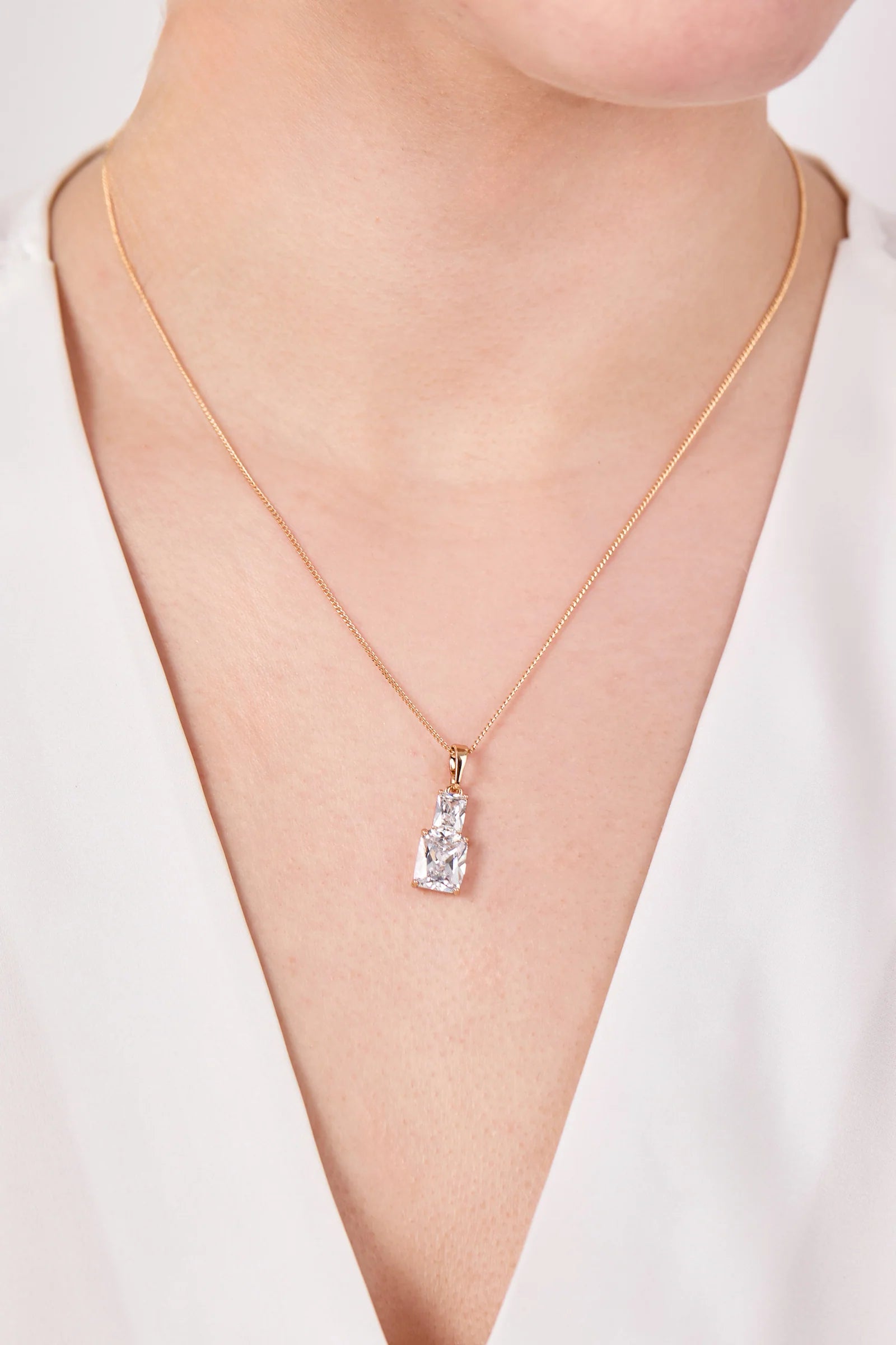 Xuping Baget Taşlı Kolye