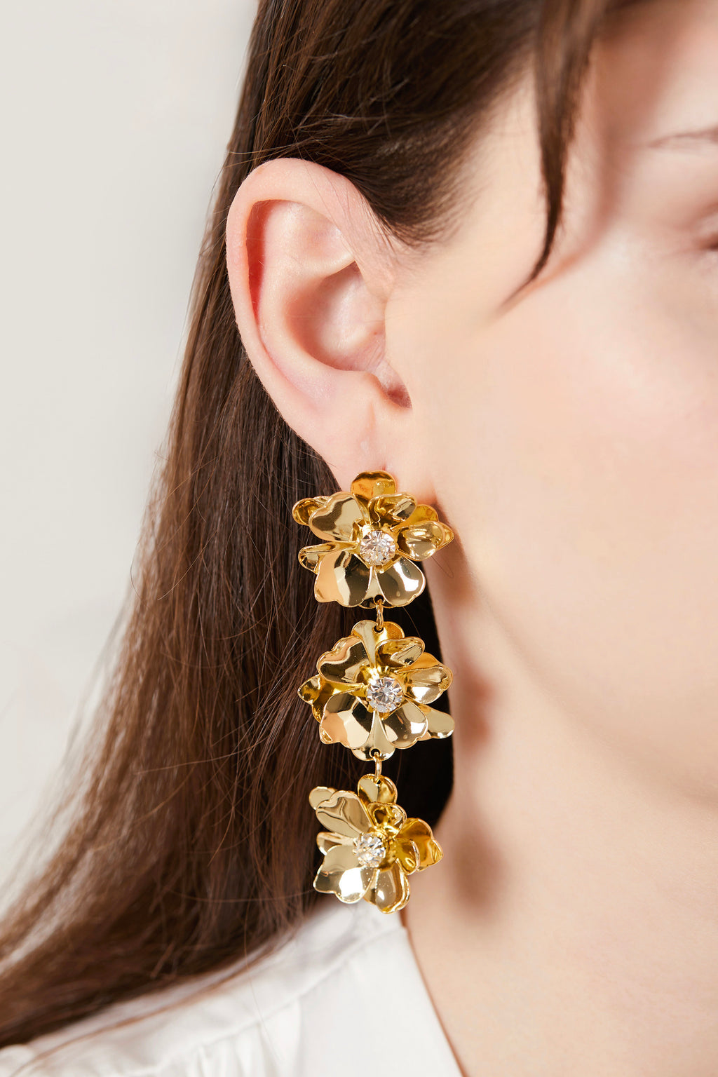 Design Triple Flower Earrings Gold