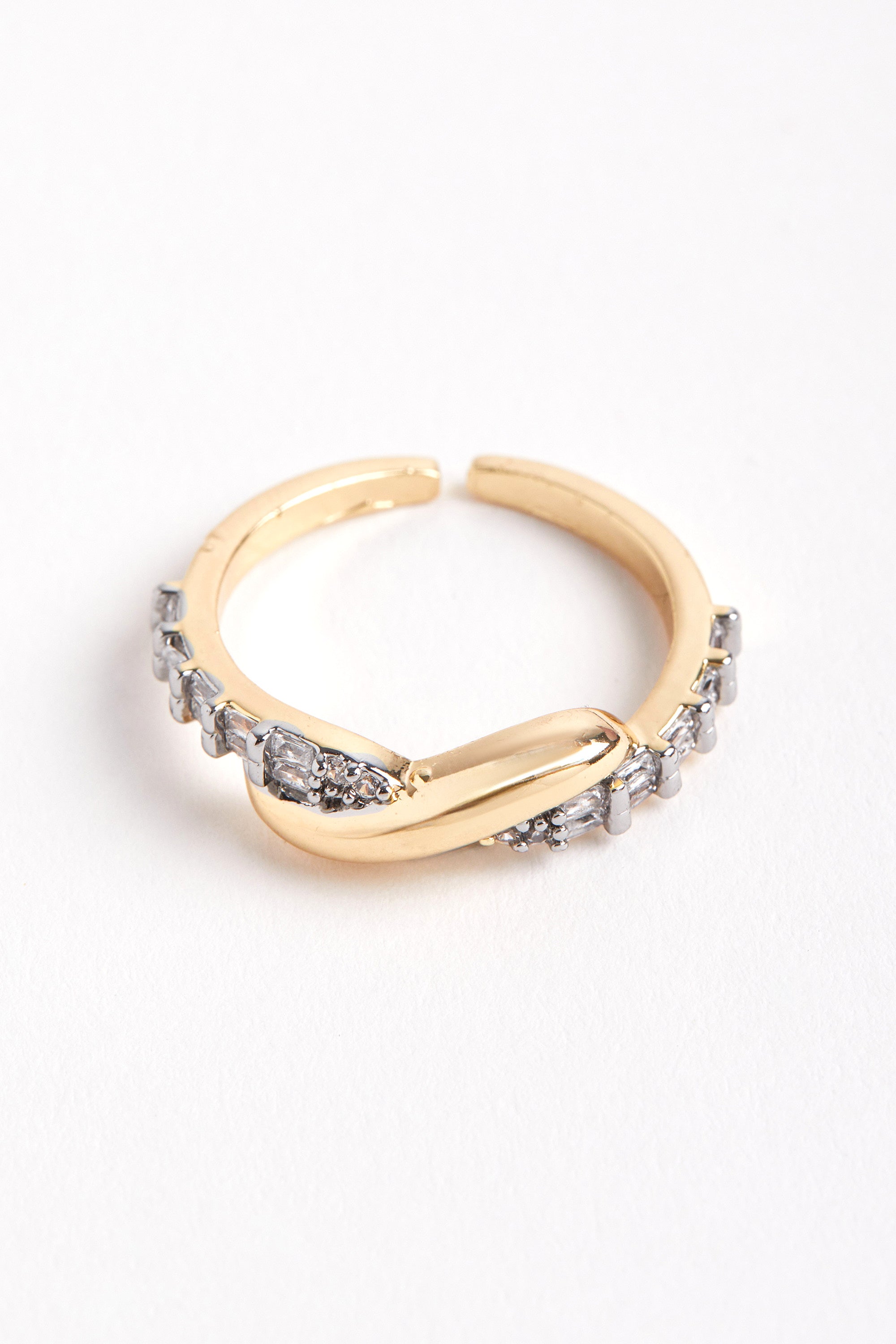 Rhodium Plated Elegant Ring