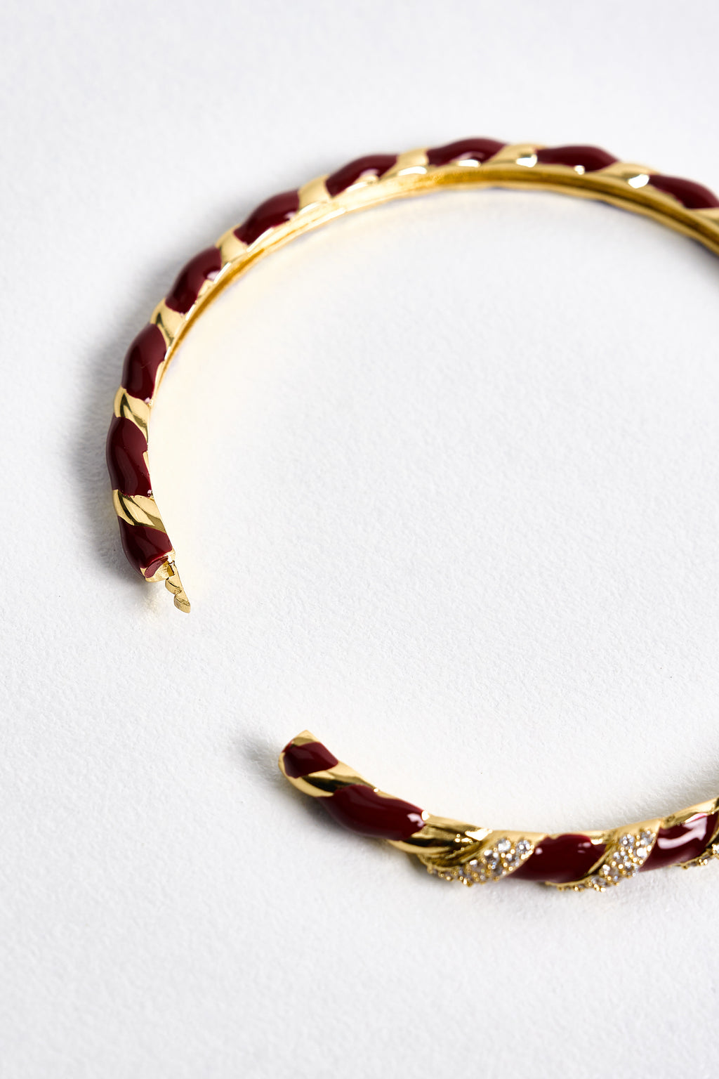 Özel Seri Twist Shine Bileklik