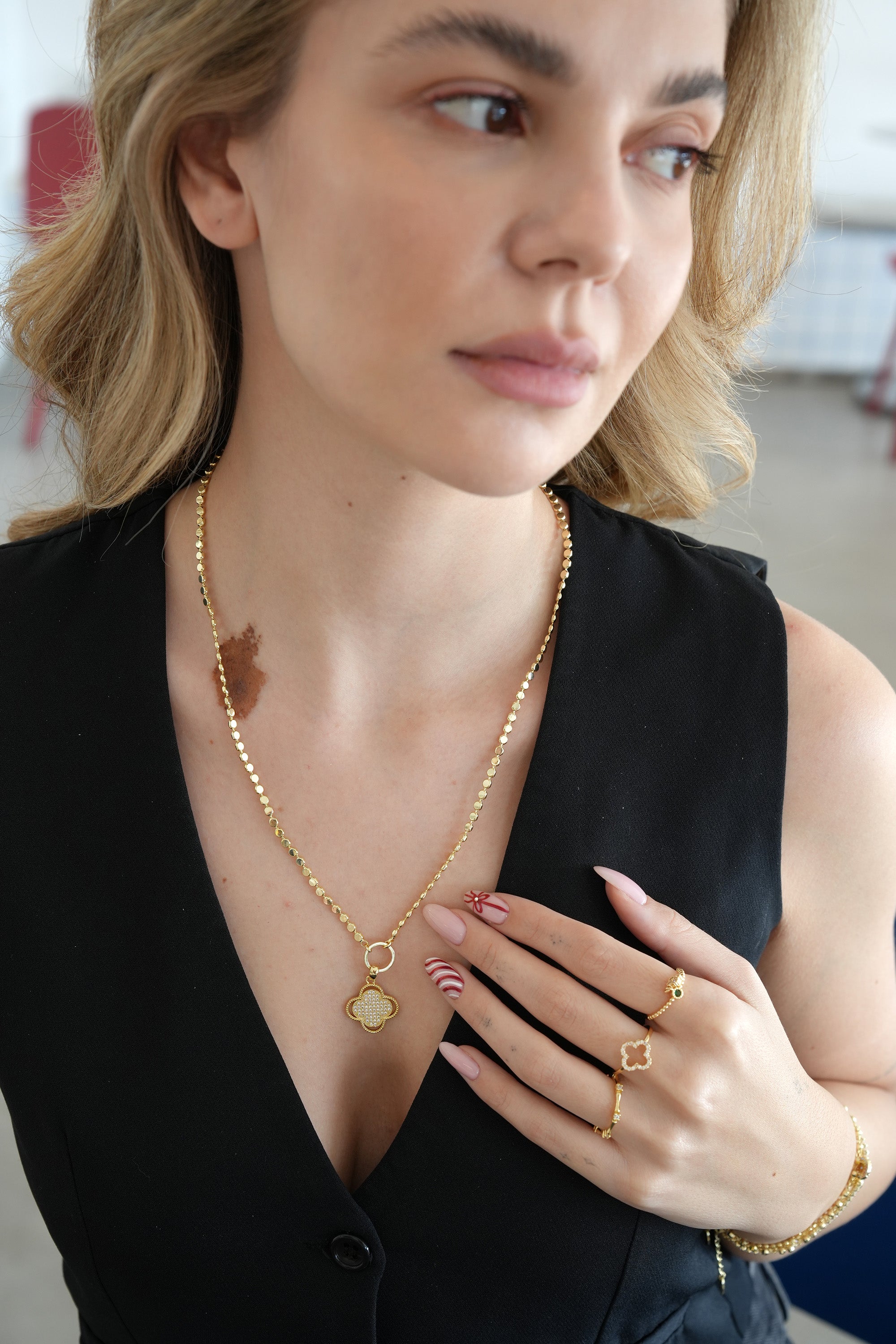 14K Altın Kaplama Arpa Zincir Yonca Kolye