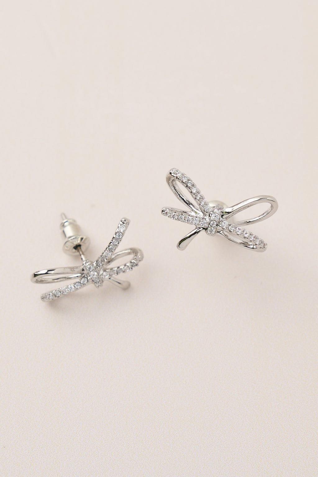 Zircon Stone Bow Earring Silver