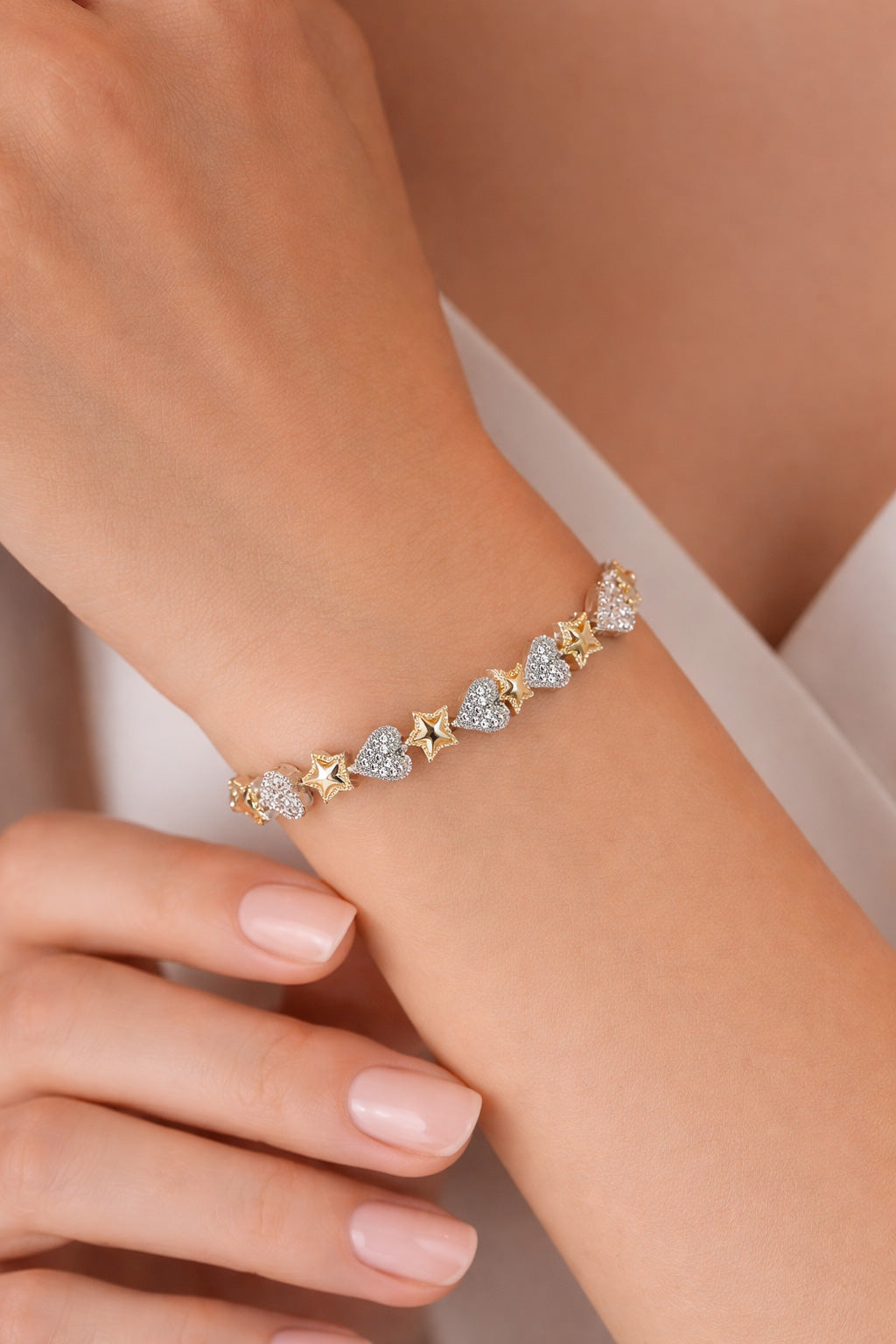 VIP Zirkon Taşlı Kalpli & Yıldızlı Bileklik