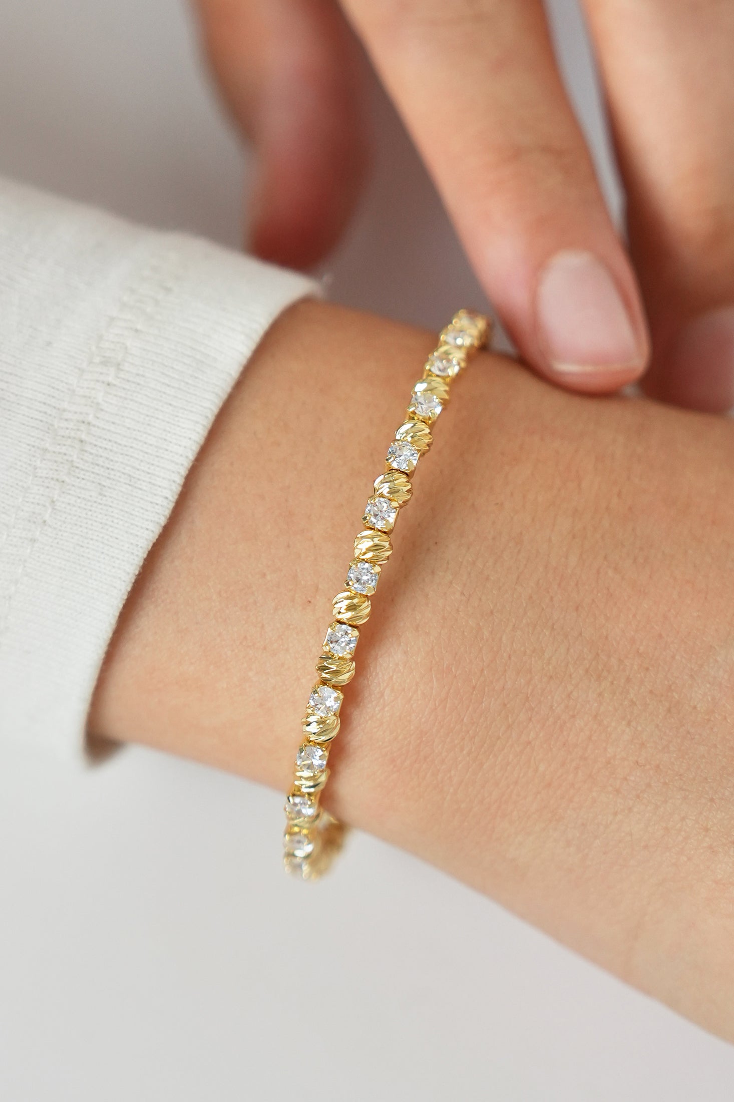 14K Altın Kaplama Parıltılı Dorika Bileklik