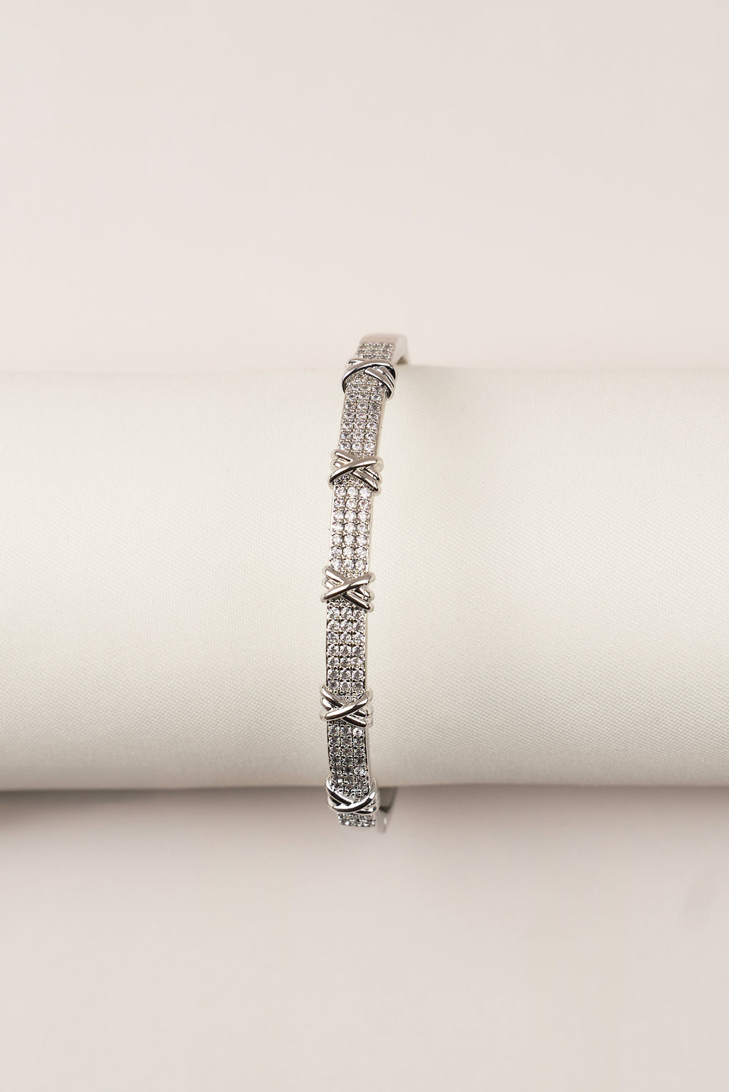 22K Gold Plated Tiffany Silver Bangle