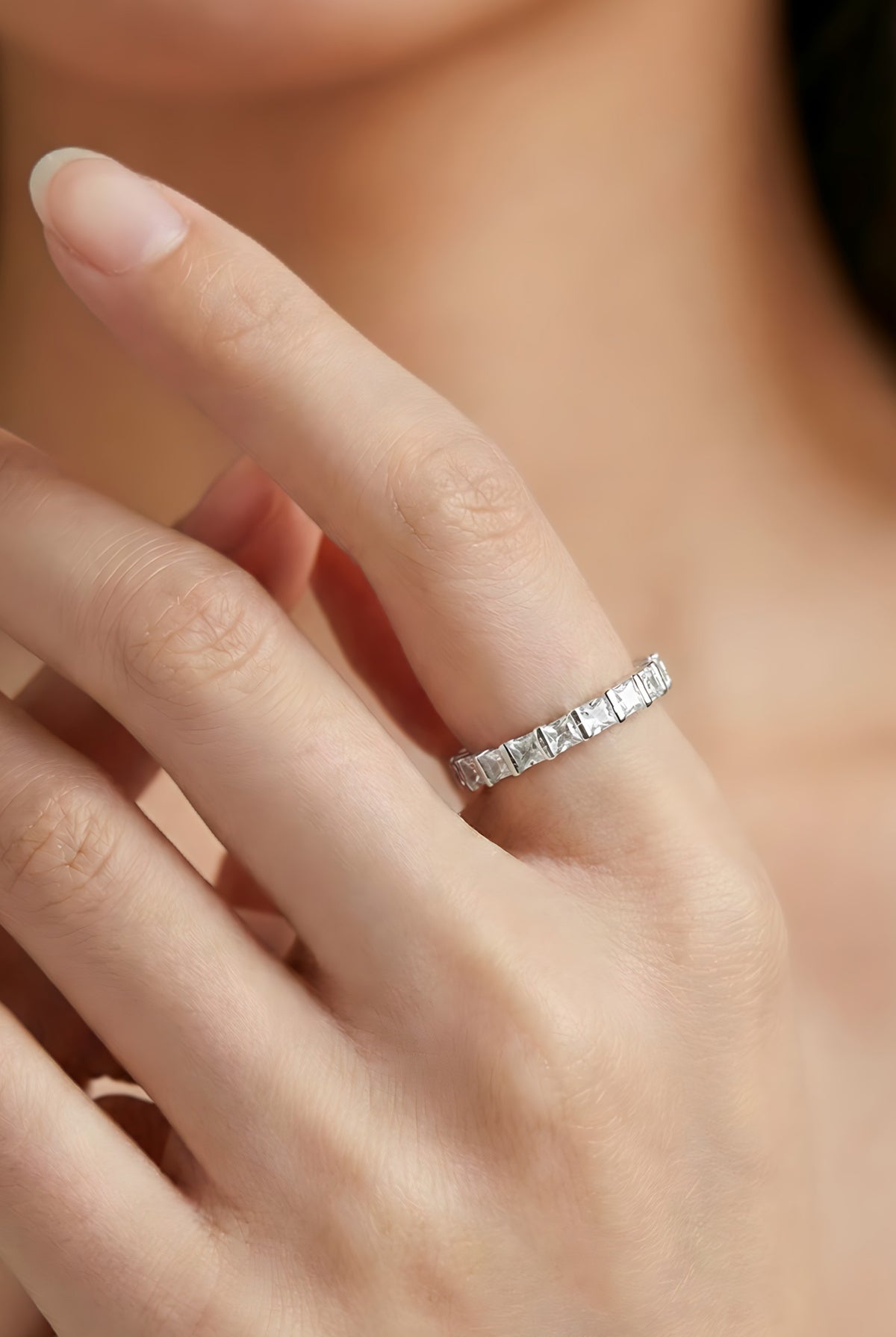 Zarif Zirkon Taşlı Yüzük