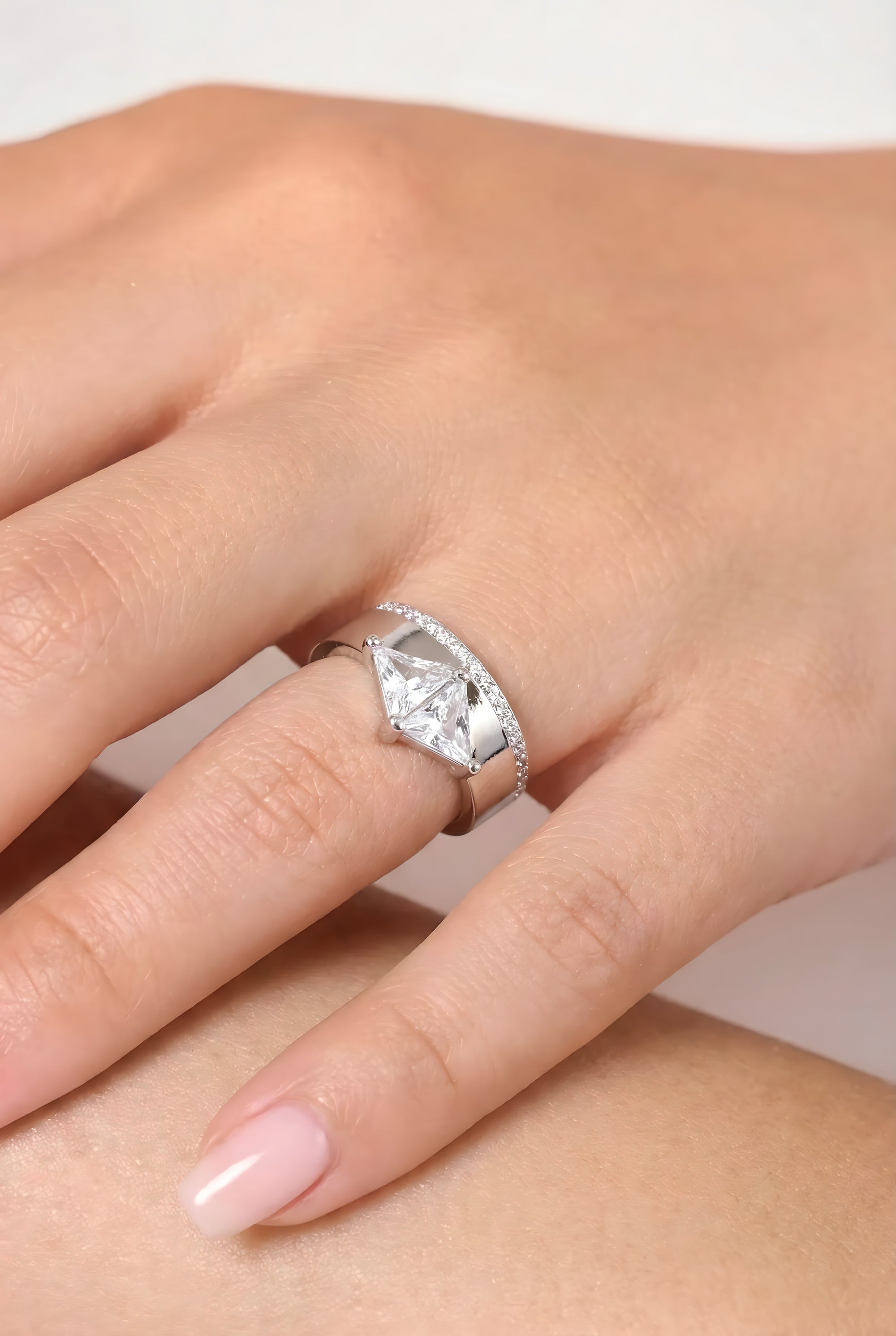 Sevia Serçe Parmak Yüzük