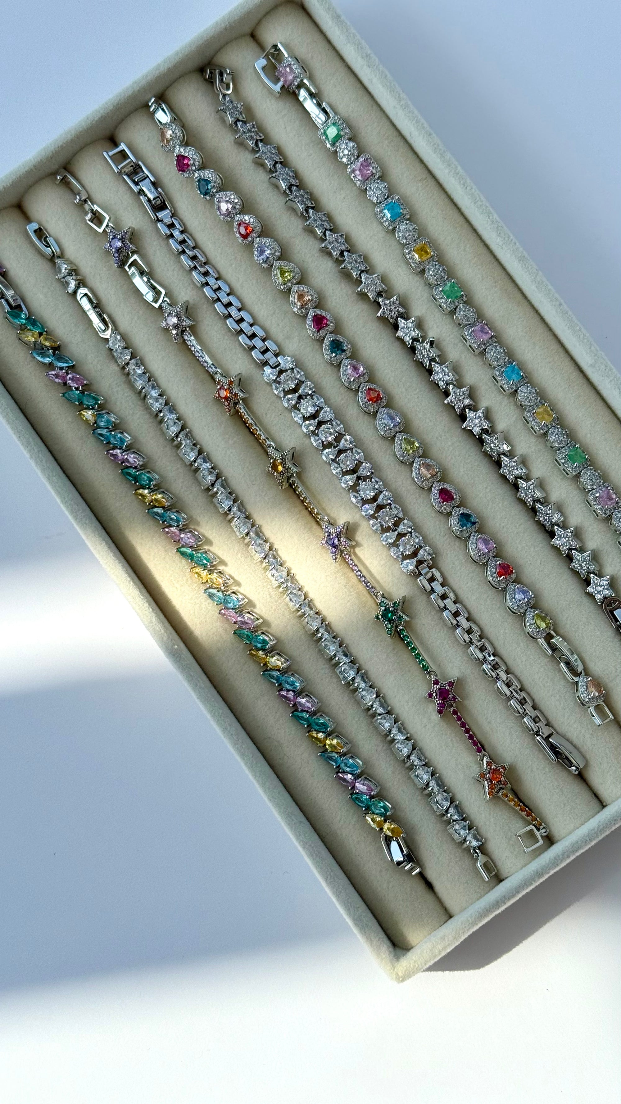 VIP Renkli Taşlı Yıldız Bileklik