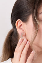 Xuping Taşlı Sarmal Küpe