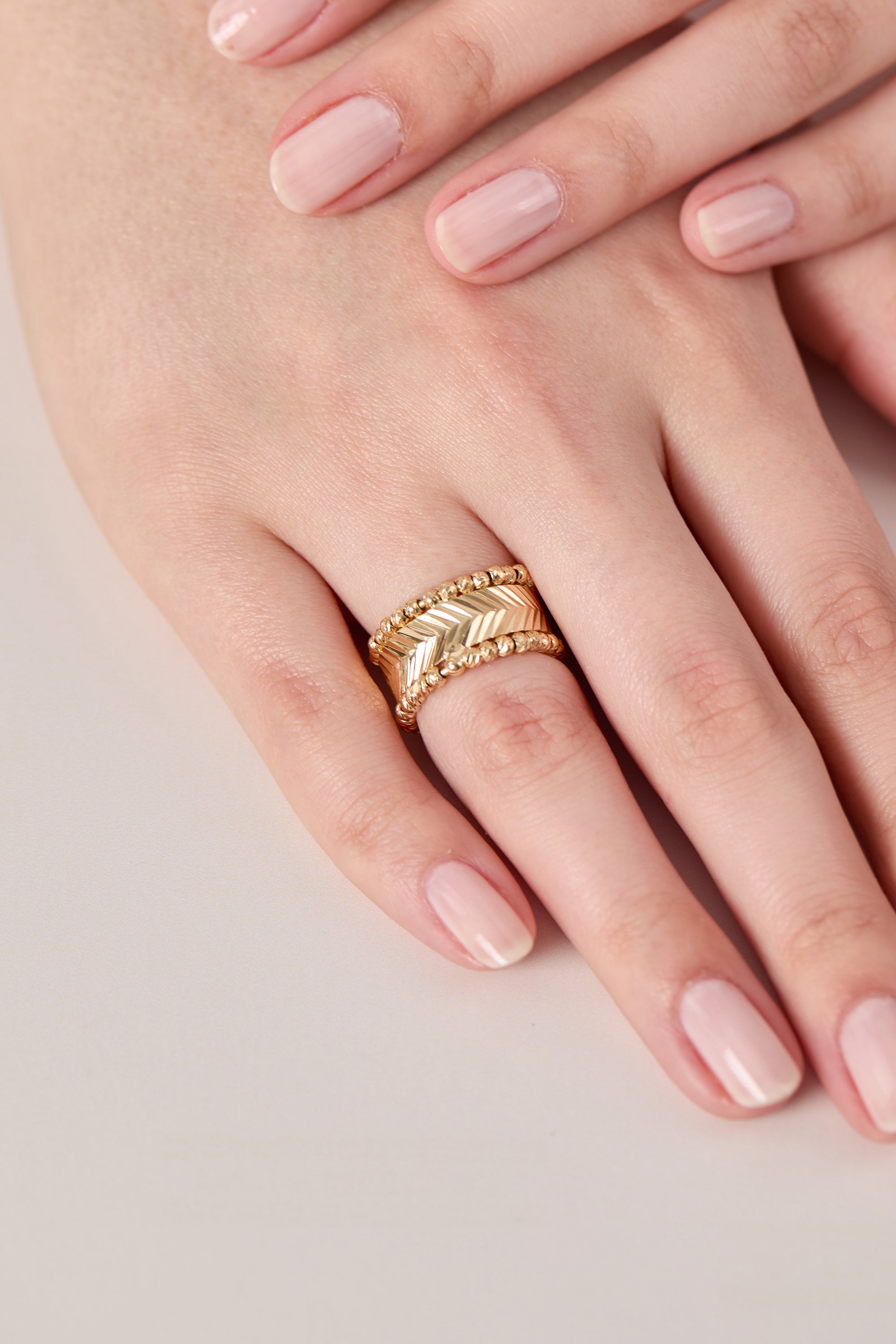 Herringbone Model Thick Ring