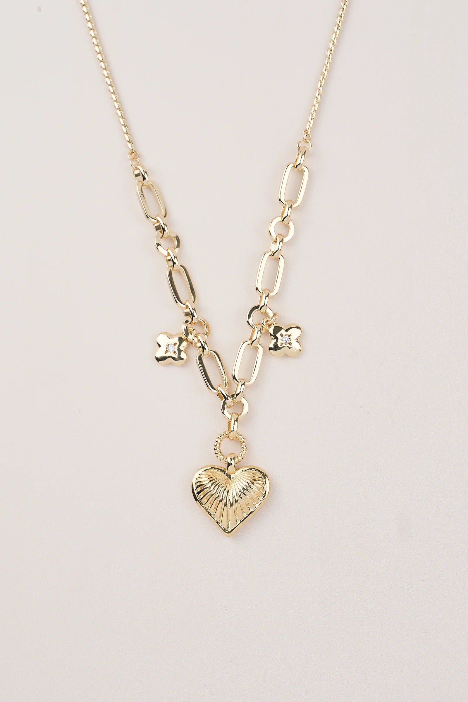 Özel Seri 14K Altın Kaplama Charmlı Kalpli Kolye