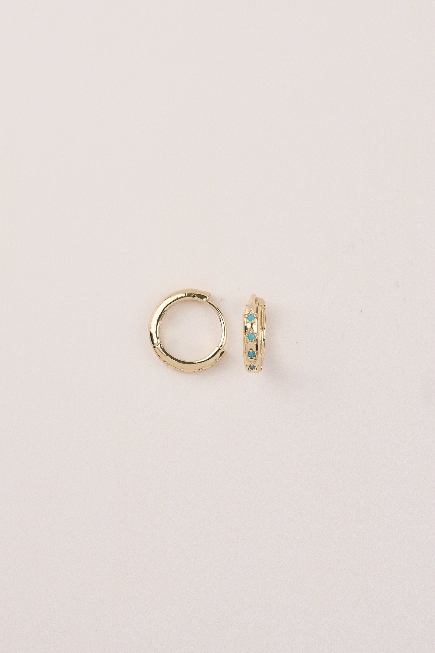14K Altın Kaplama Mini Yıldızlı Küpe