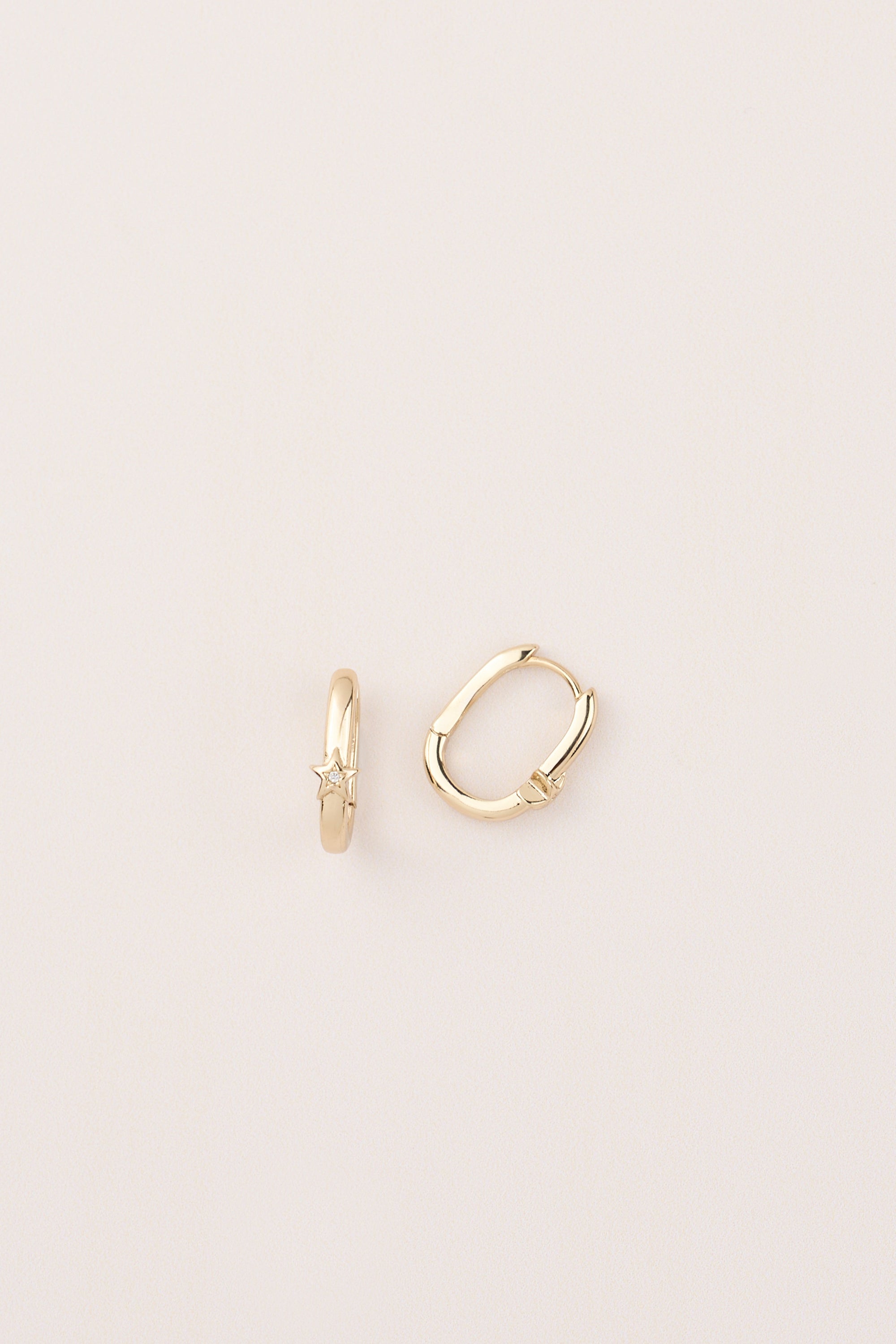 Xuping Tiny Star Detailed Earrings