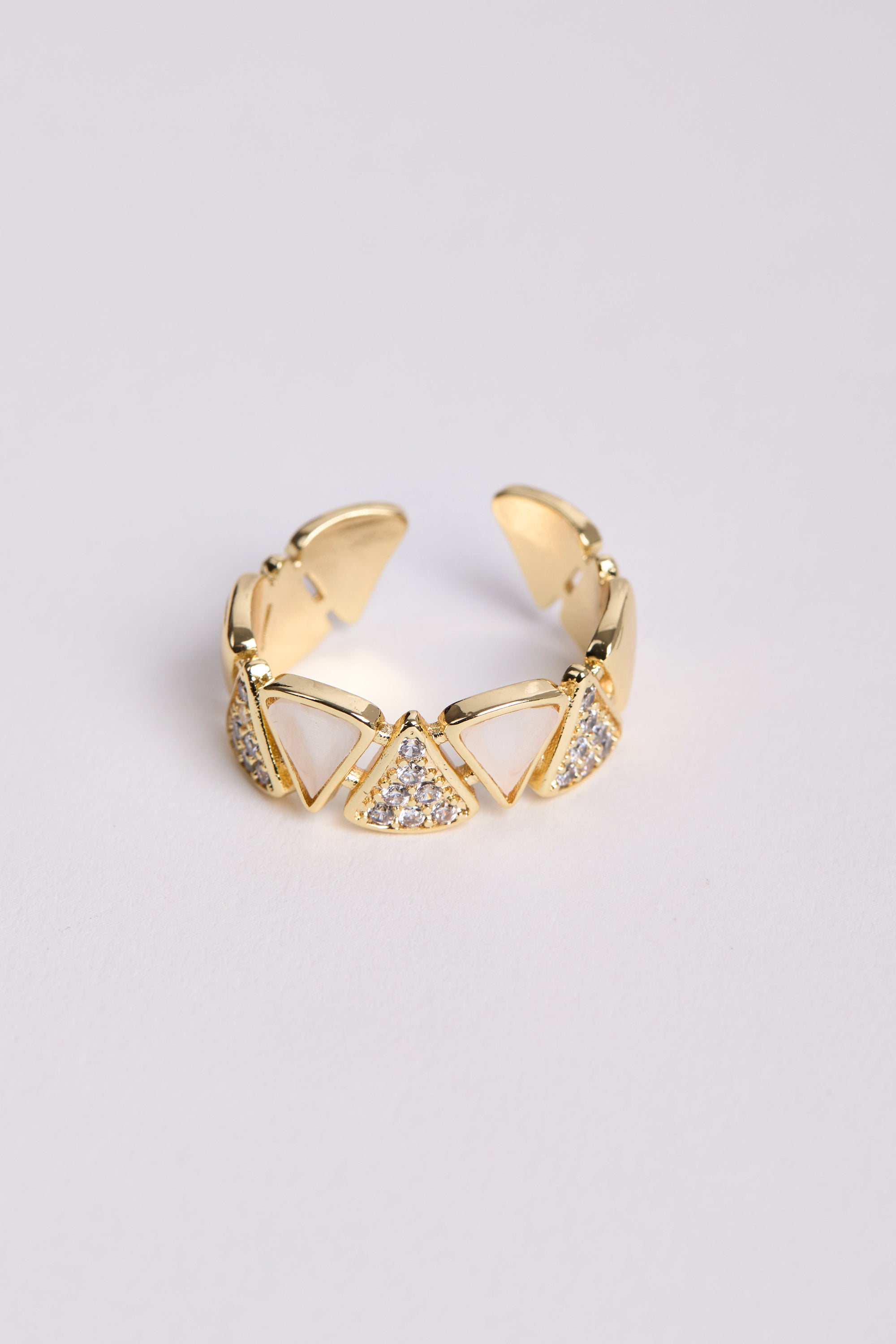 Ring with Mother of Pearl Detail