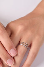 Rodyum Kaplama Taşlı İğneli Yüzük