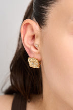 Xuping Kare Taşlı Küpe