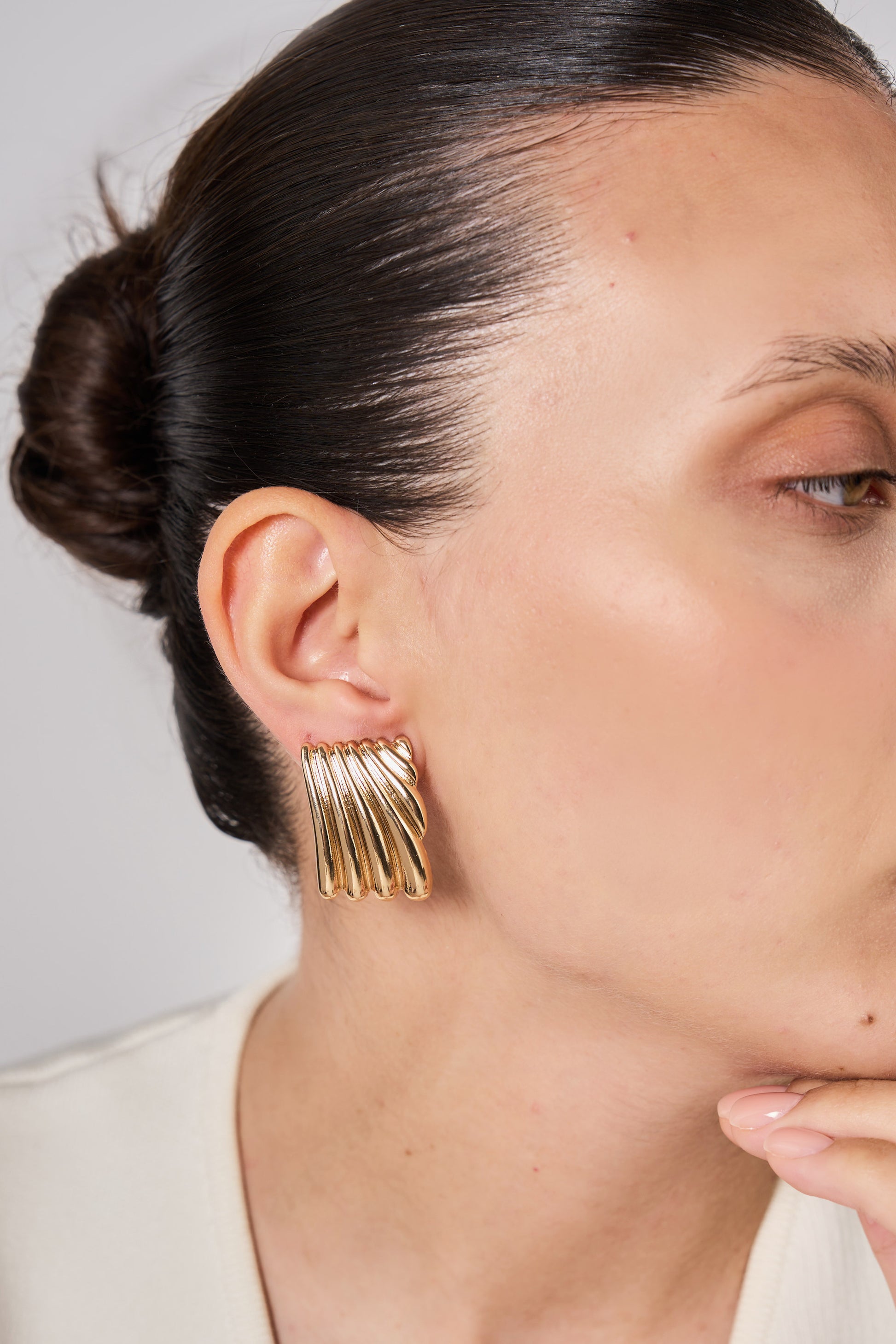 18K Altın Kaplama Line Glow Gold Küpe
