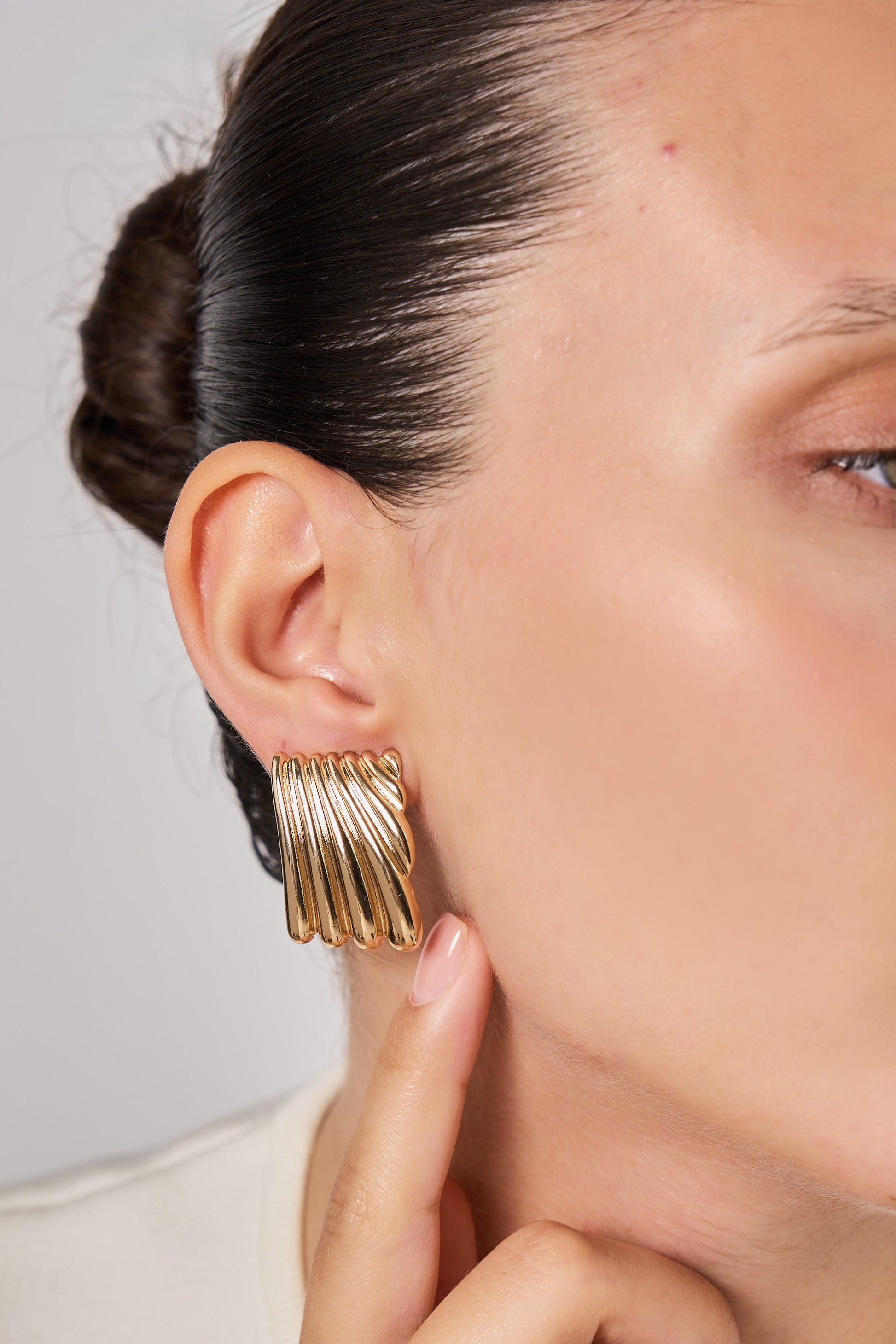 18K Altın Kaplama Line Glow Gold Küpe