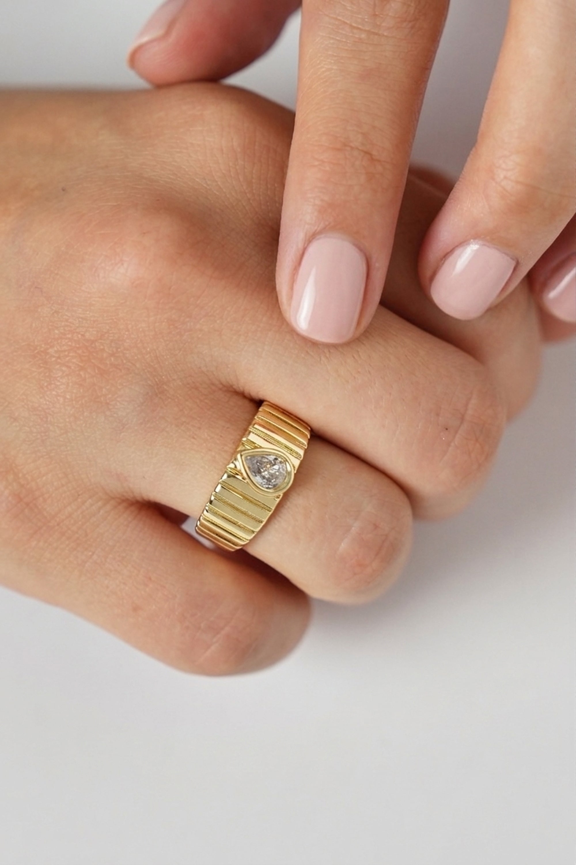 Özel Seri Drop Yüzük