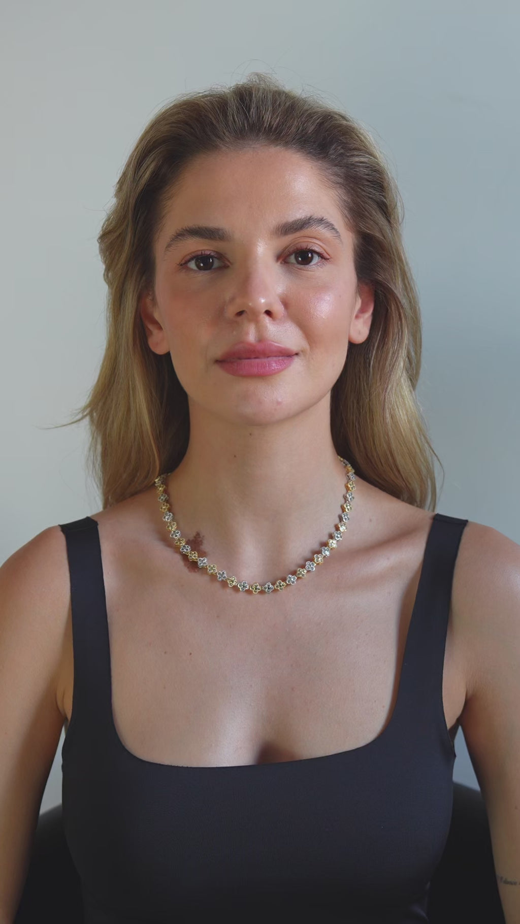 VIP Özel Seri Zirkon Taşlı Çift Renkli Yonca Kolye